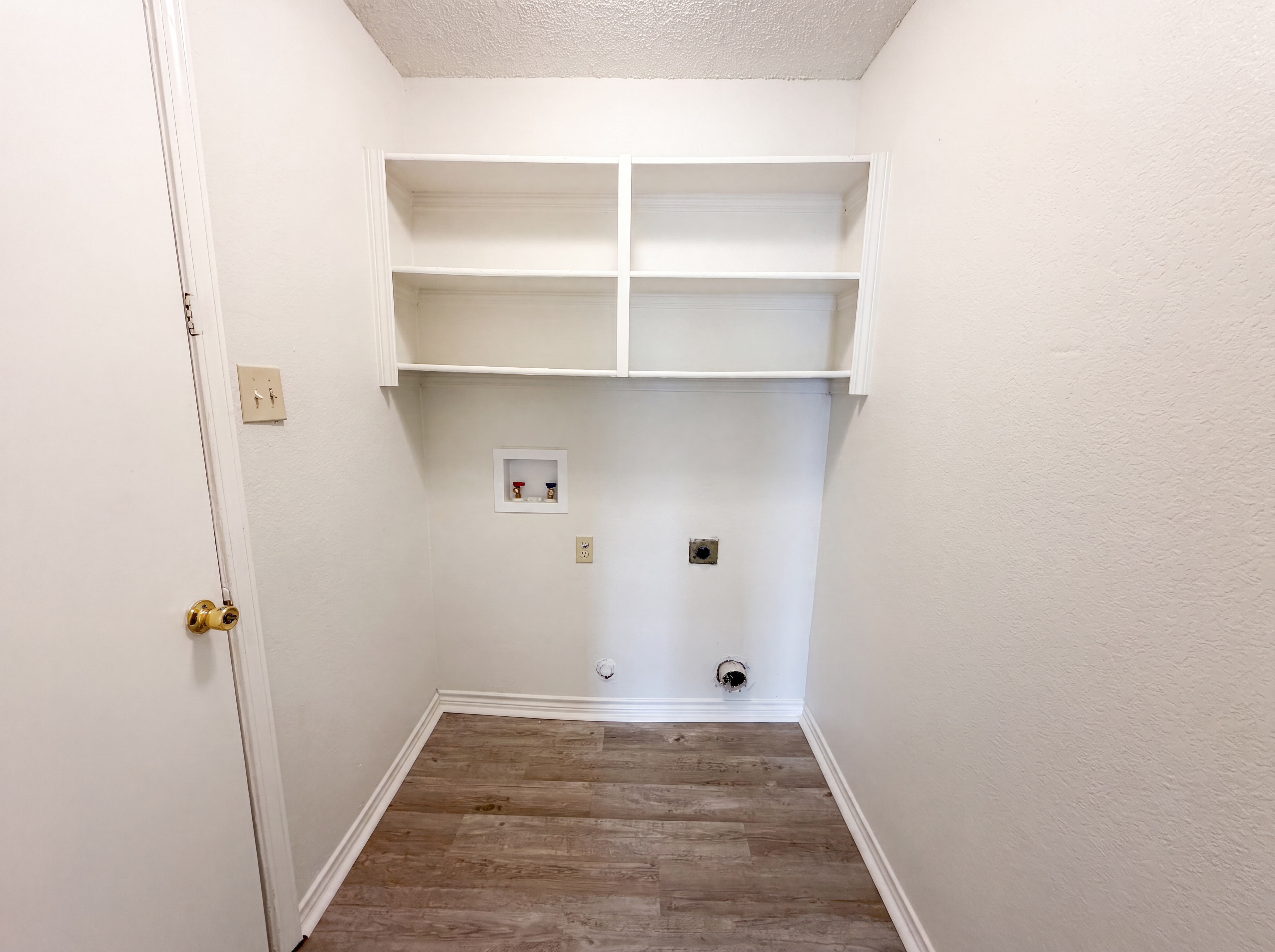 Photo 15 of 16 of 1319 Oak Run Dr, Duncanville, TX