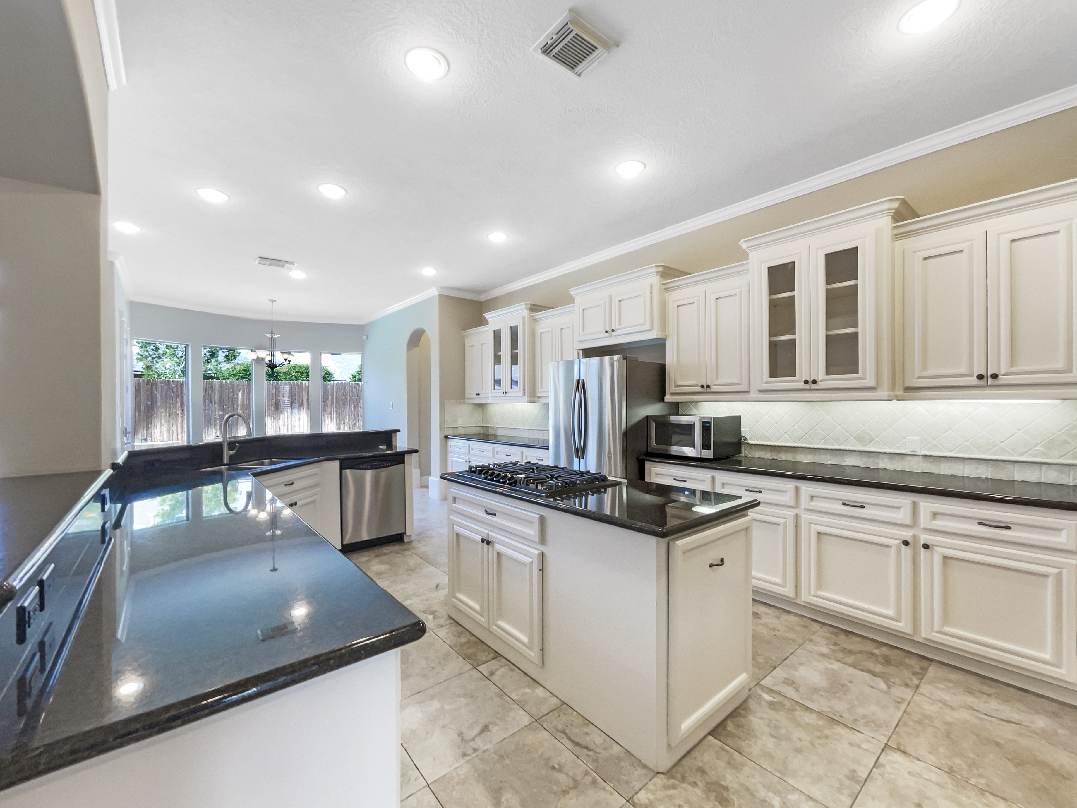 Photo 6 of 36 of 13830 Campwood Ln, Cypress, TX