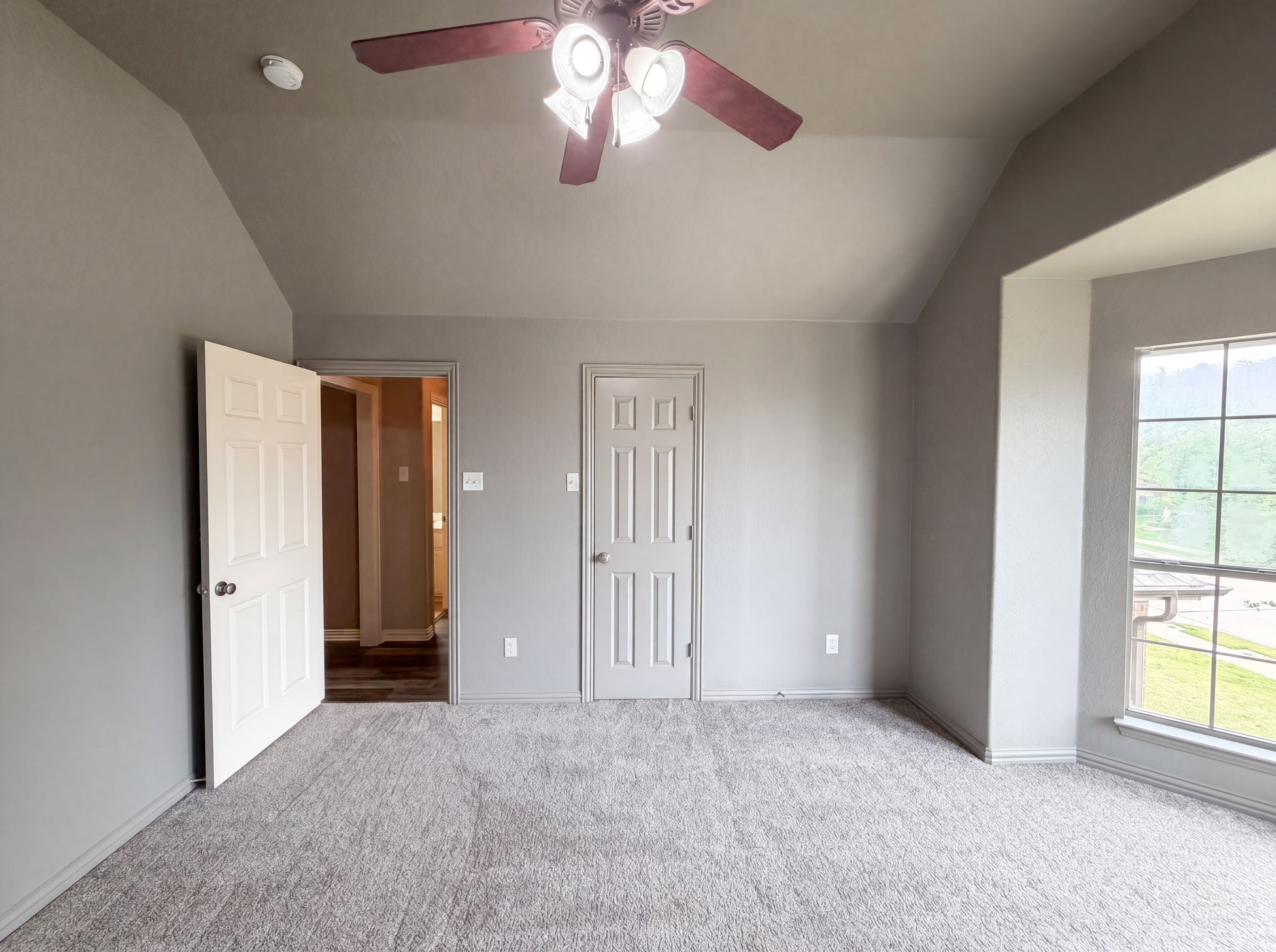 Photo 14 of 30 of 928 Homestead Dr, Keller, TX