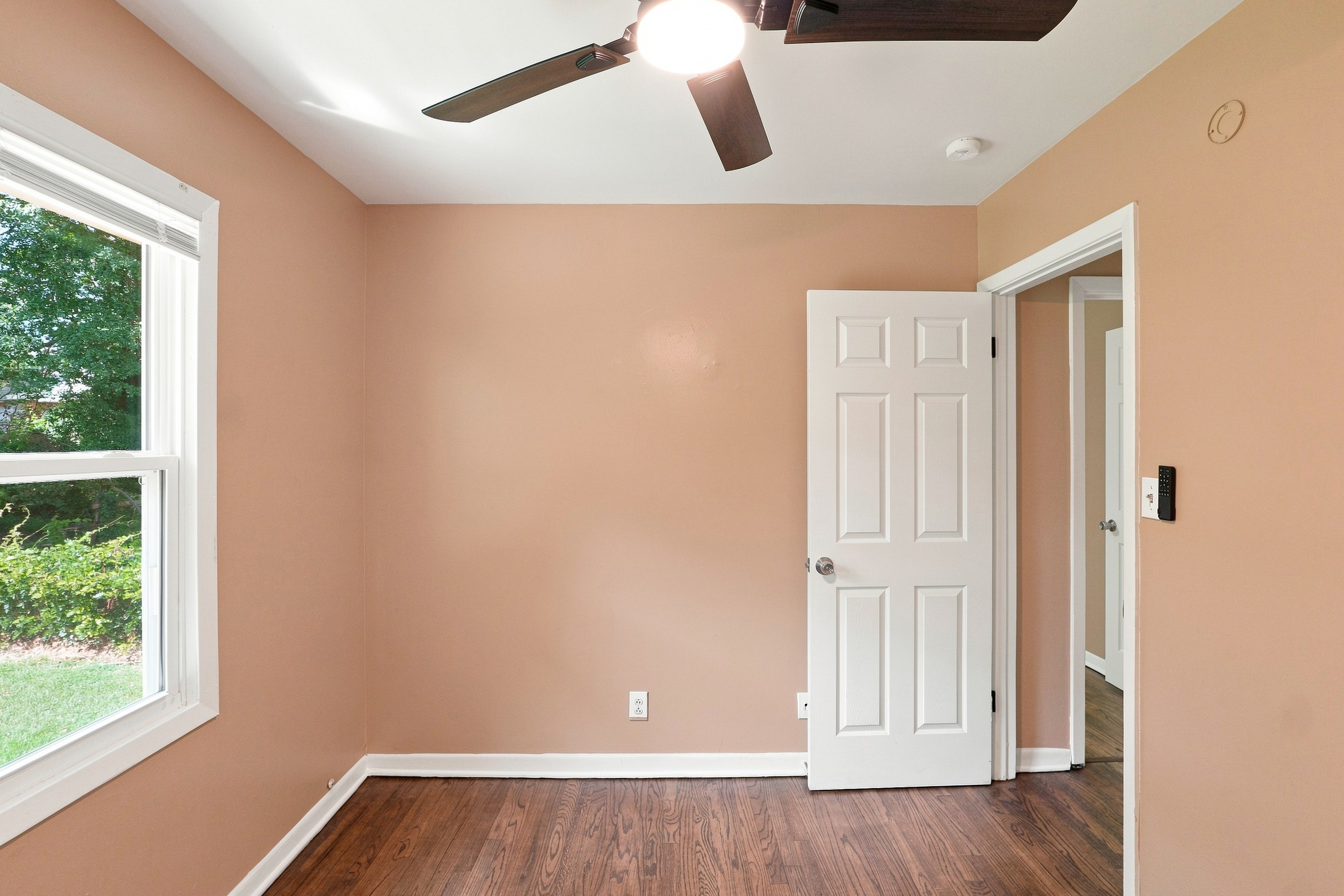 Photo 16 of 34 of 3713 Elkridge Dr, Decatur, GA