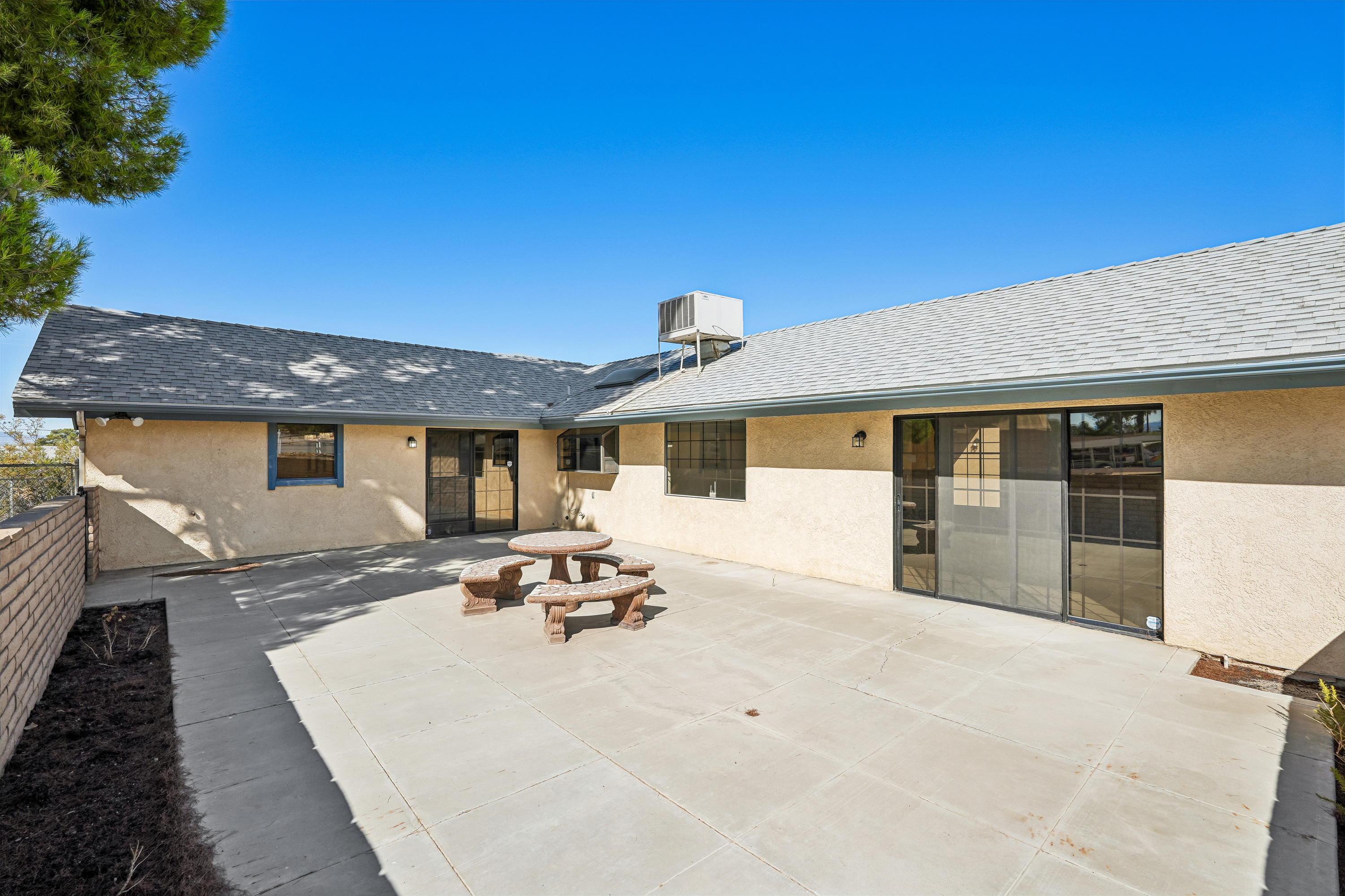 Photo 57 of 74 of 15852 Mandan Rd, Apple Valley, CA