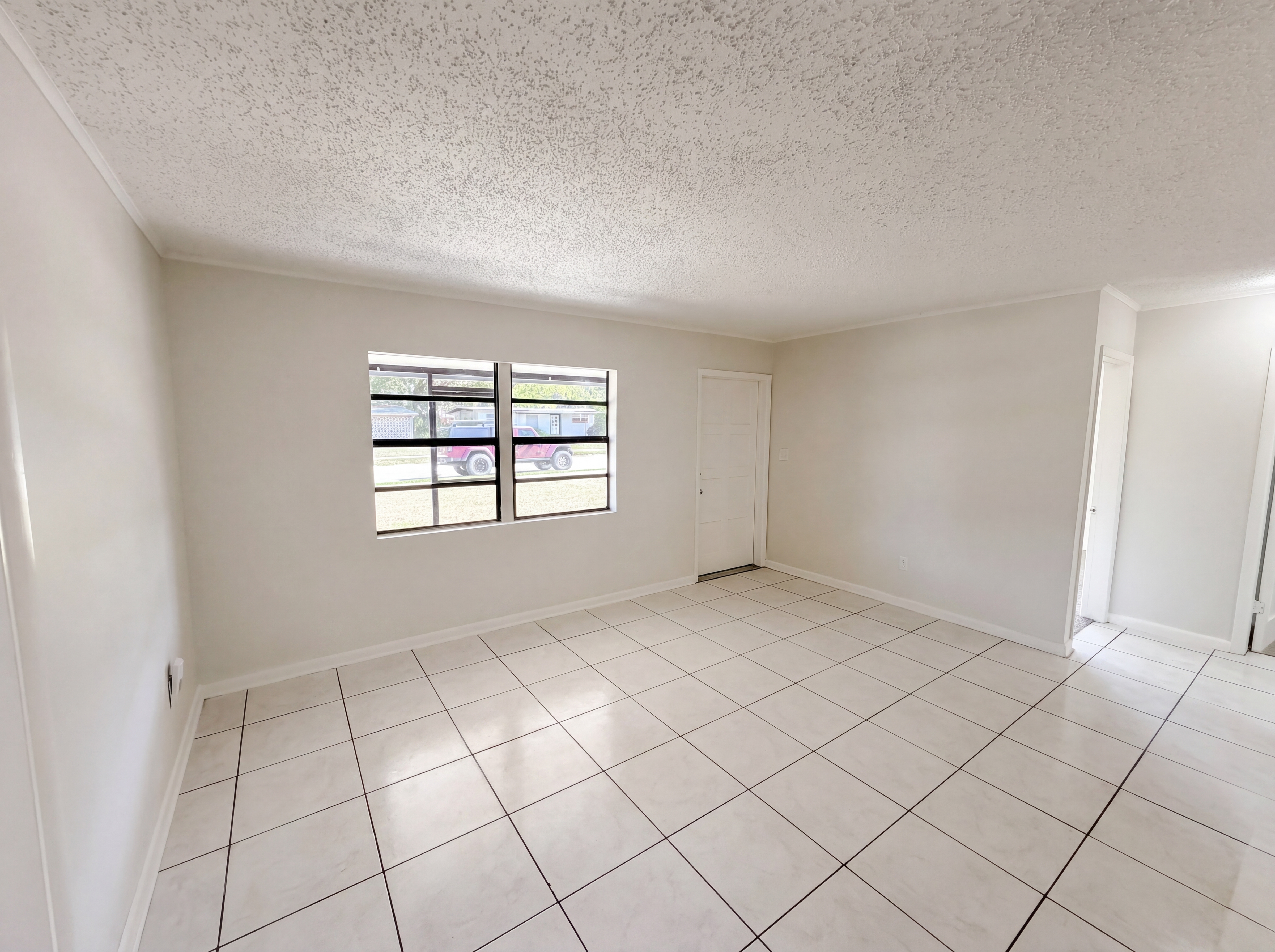 Photo 3 of 23 of 459 Notre Dame Dr, Altamonte Springs, FL