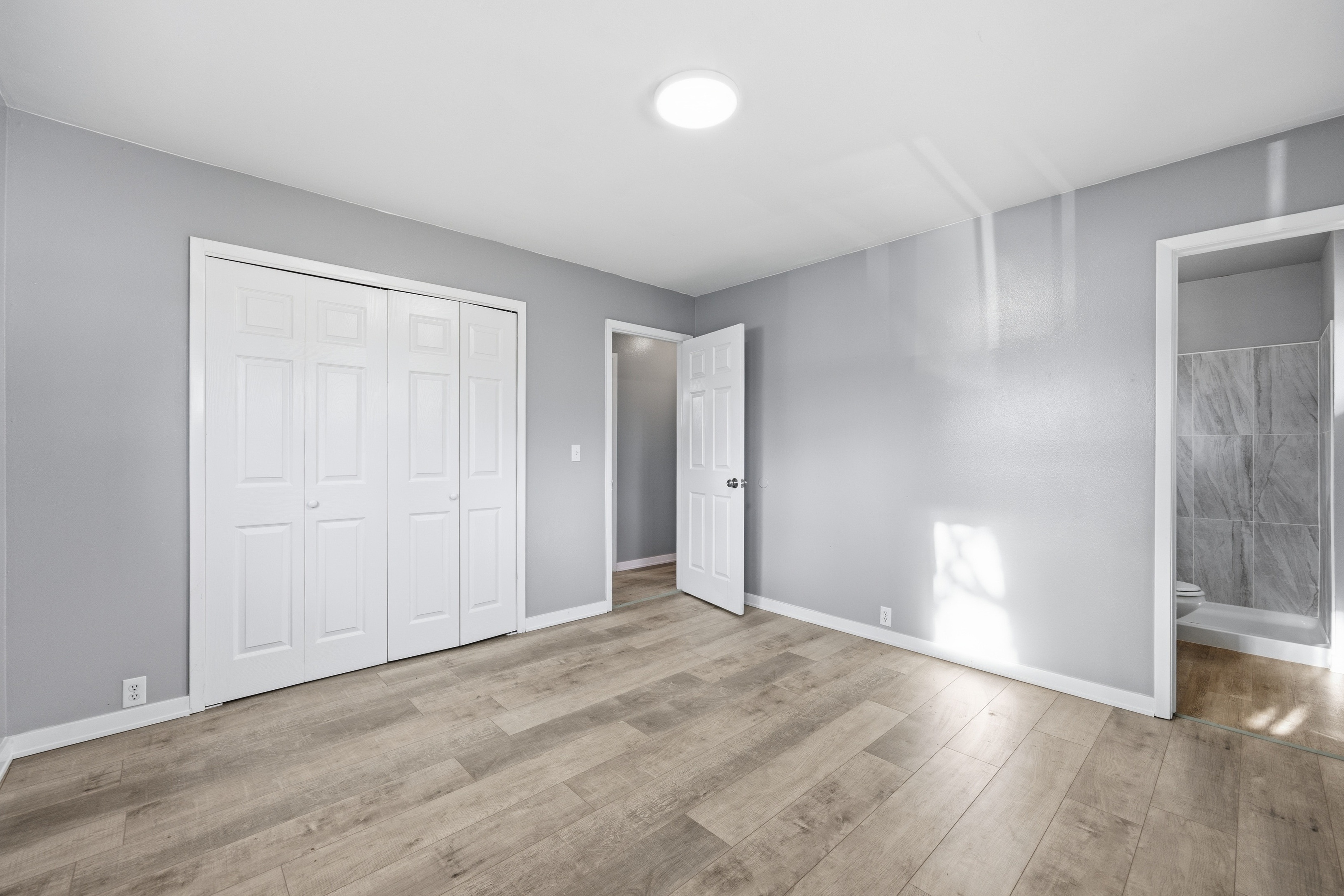 Photo 4 of 40 of 1014 Fosdick Dr, Colorado Springs, CO