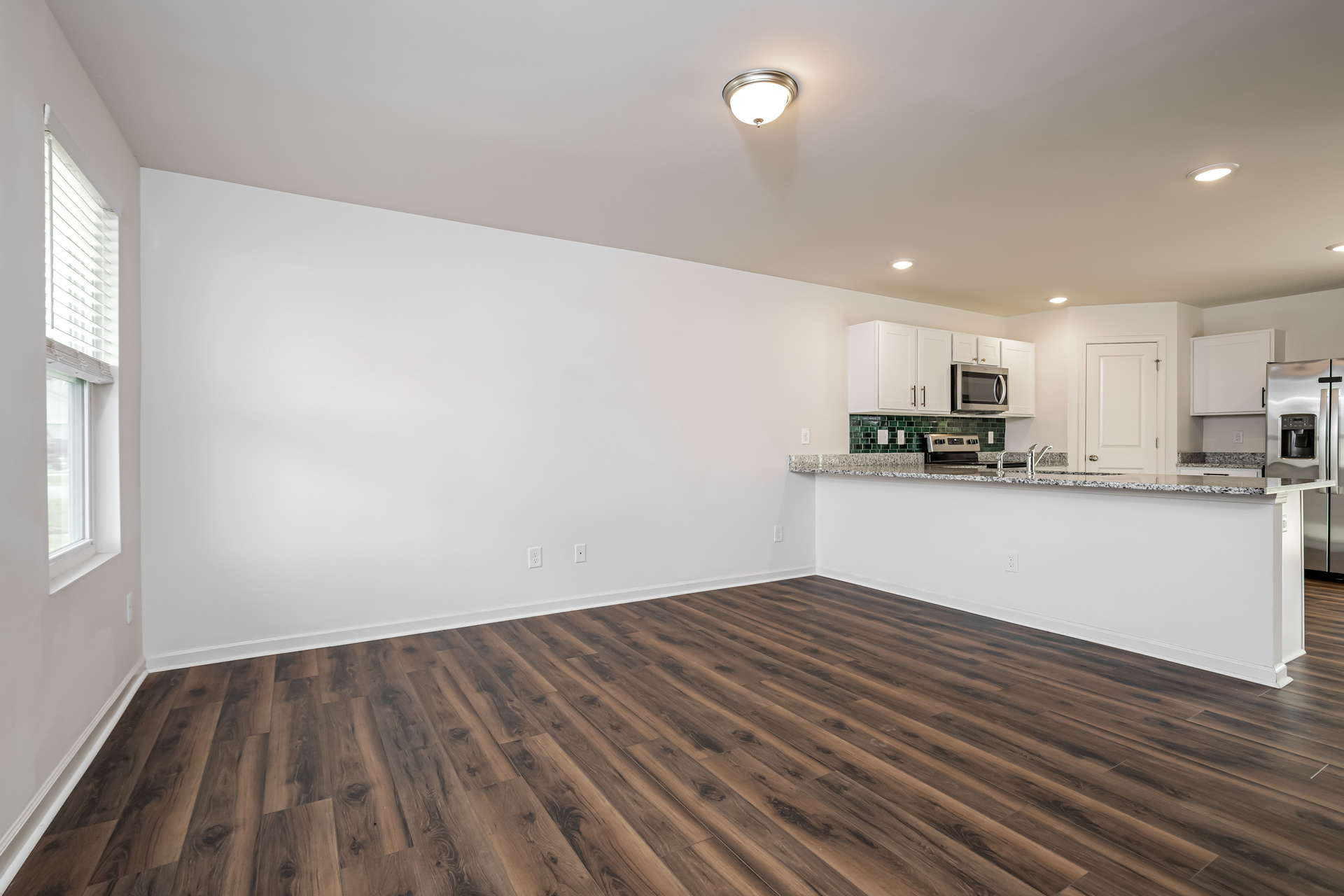 Photo 3 of 22 of 3411 Woodwind Ct, Kinston, NC