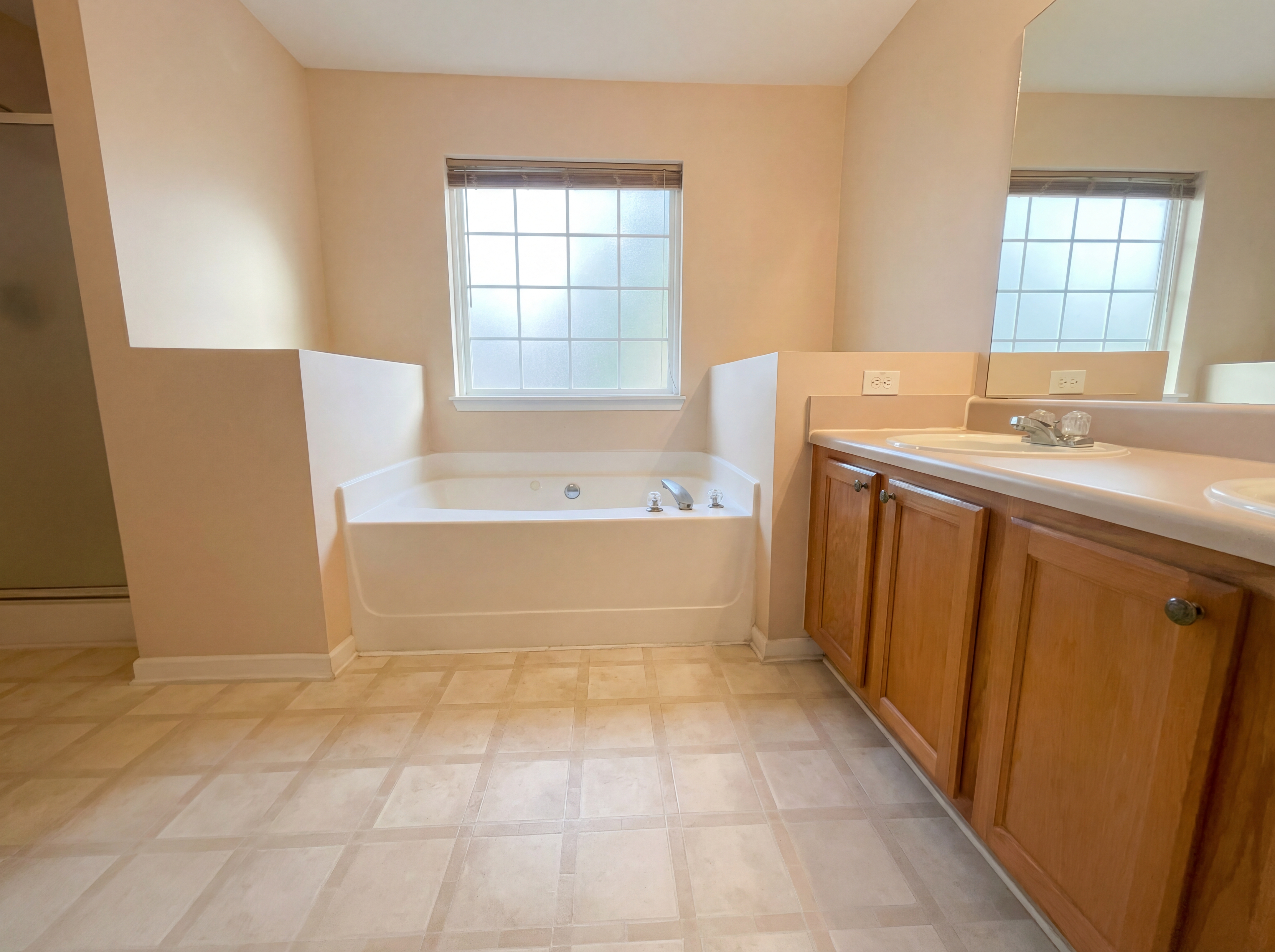 Photo 11 of 24 of 3062 Crest Ridge Cir SW, Marietta, GA