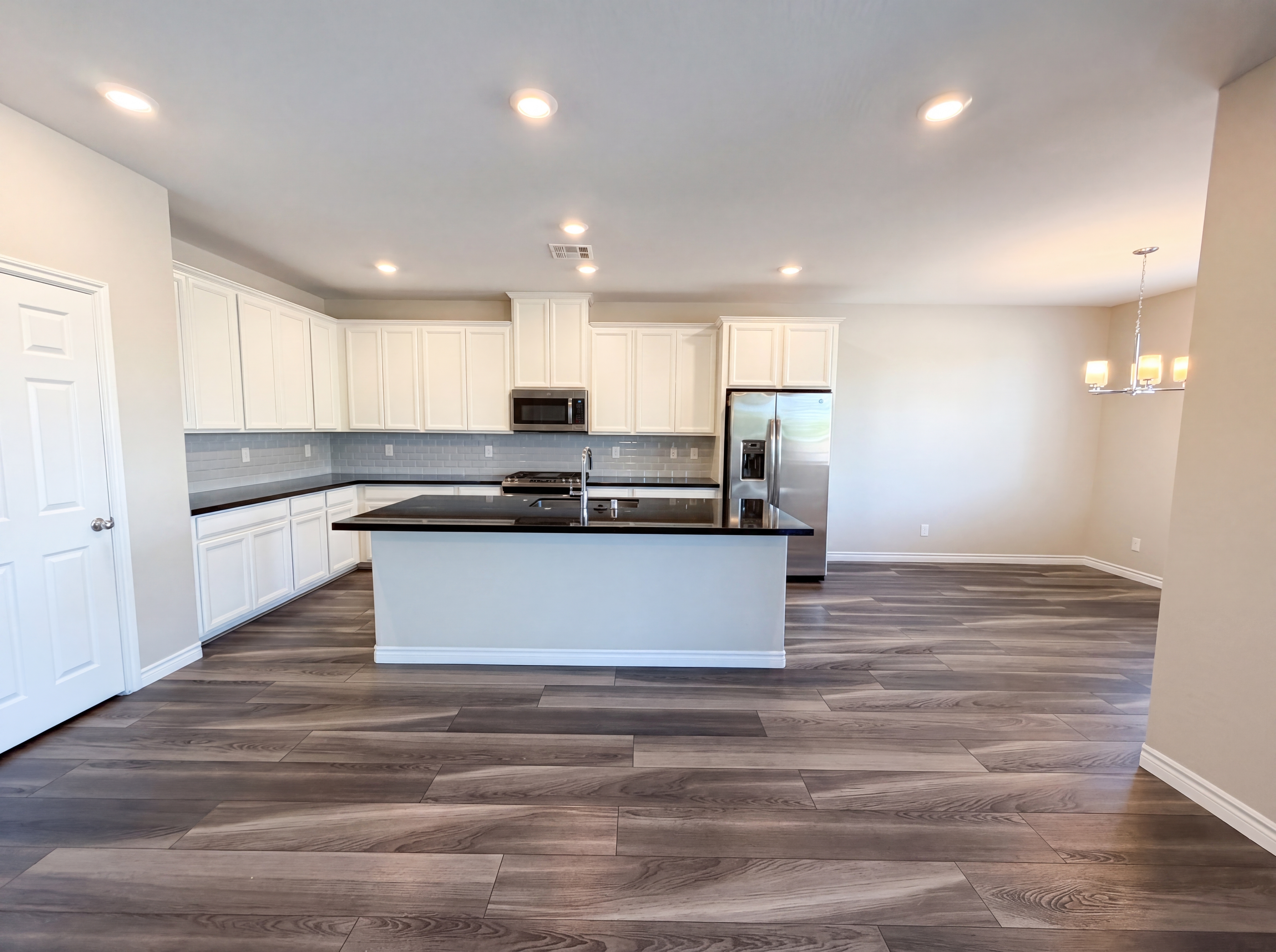 Photo 12 of 56 of 1418 Dire Wolf Ave, North Las Vegas, NV