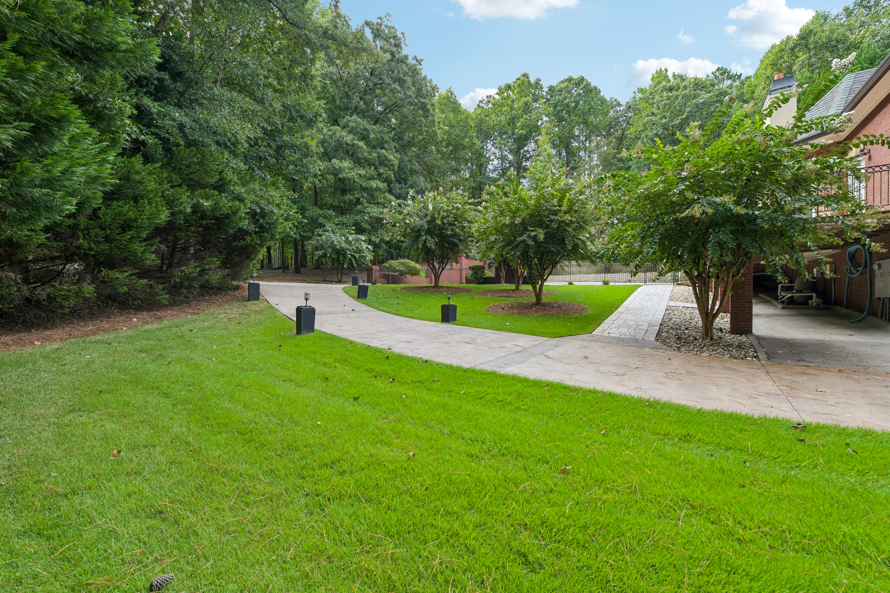 Photo 79 of 90 of 2431 Rabbit Farm Cir, Loganville, GA