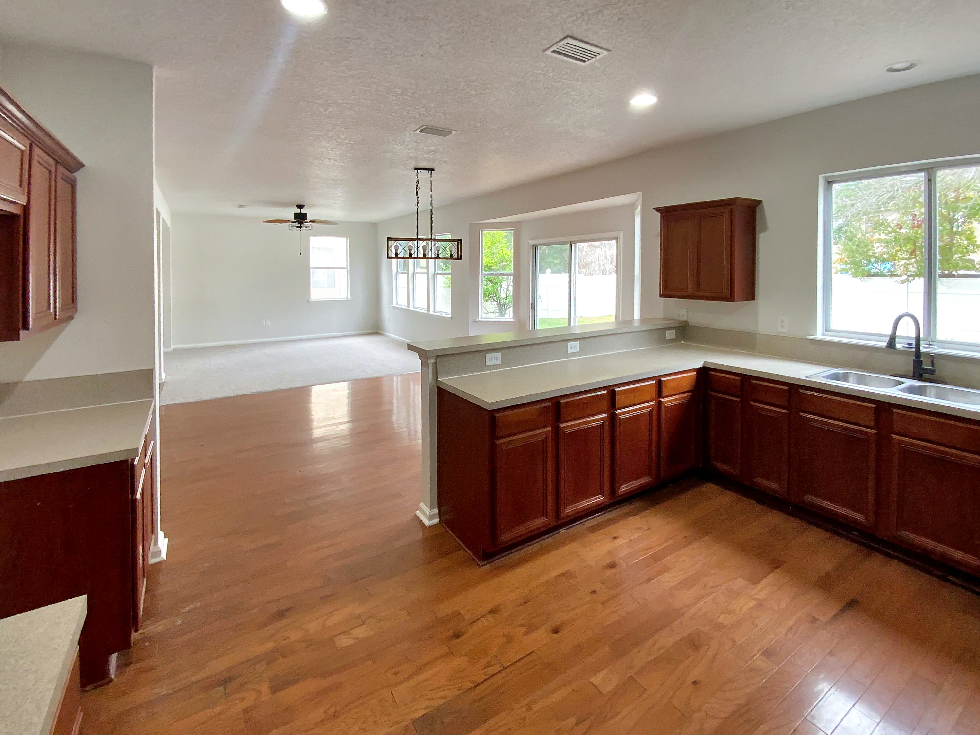 Photo 15 of 17 of 12330 Deersong Dr, Jacksonville, FL