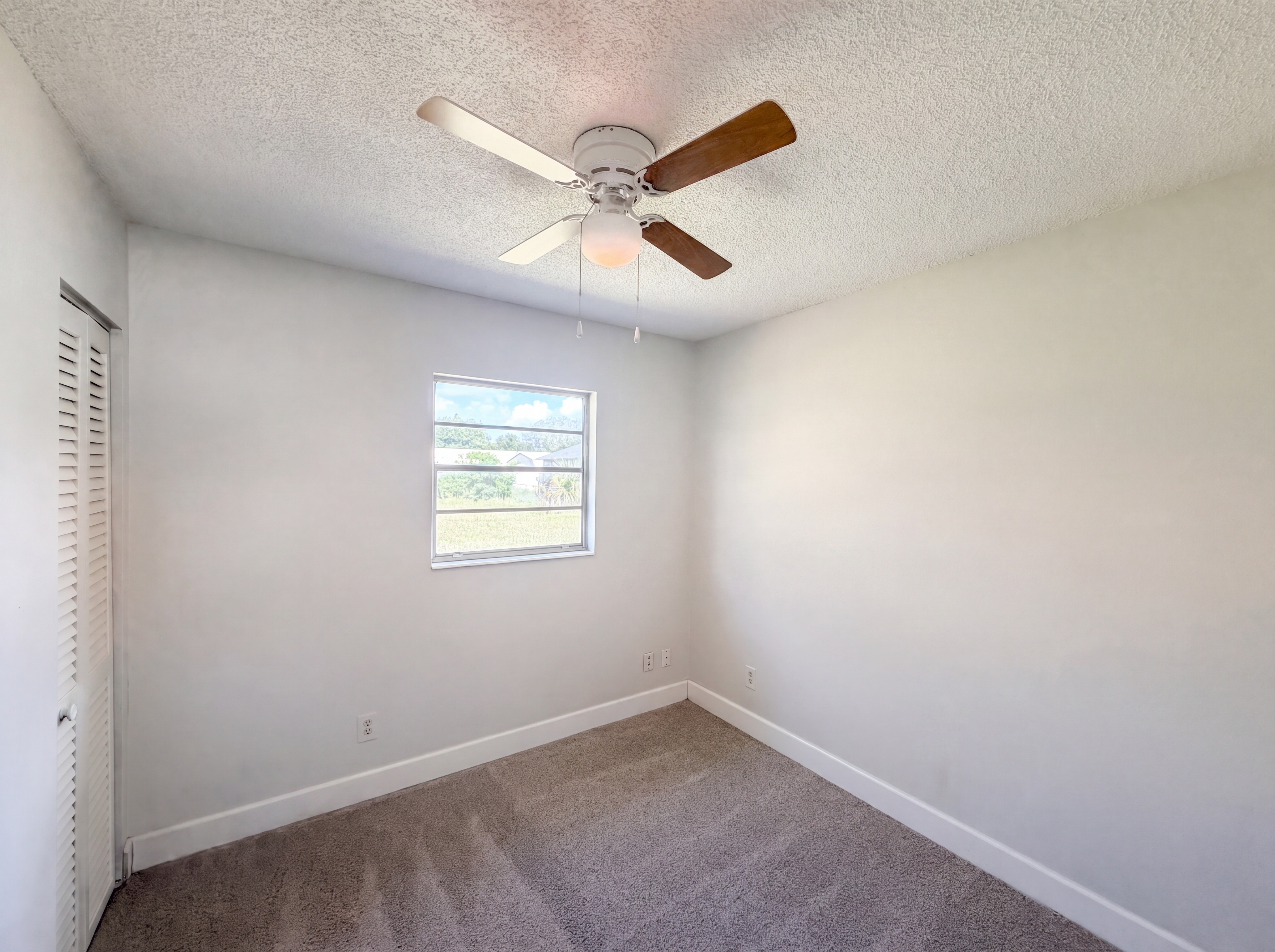 Photo 4 of 18 of 1114 N Forrest Ave, Kissimmee, FL