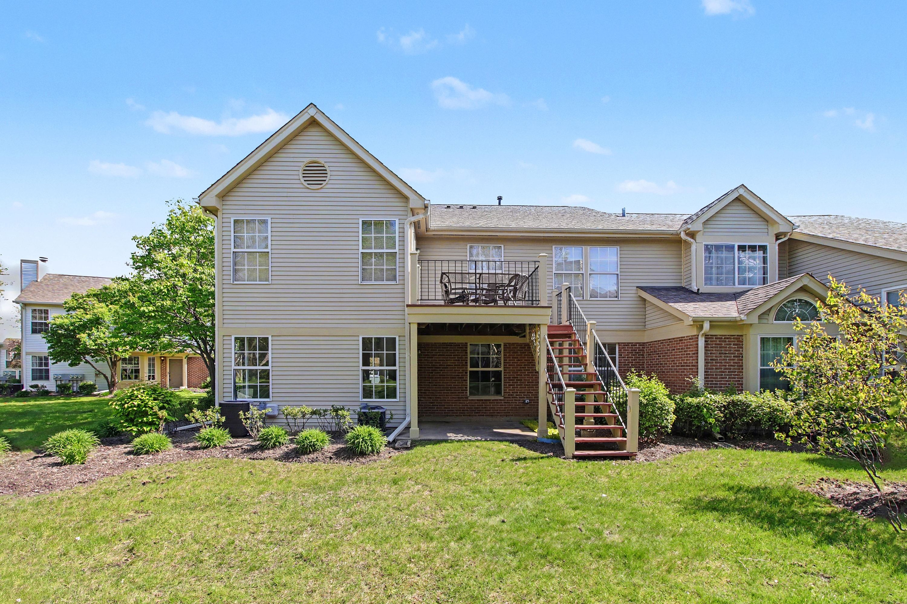 Photo 5 of 13 of 530A Pembrook Ct S, Crystal Lake, IL