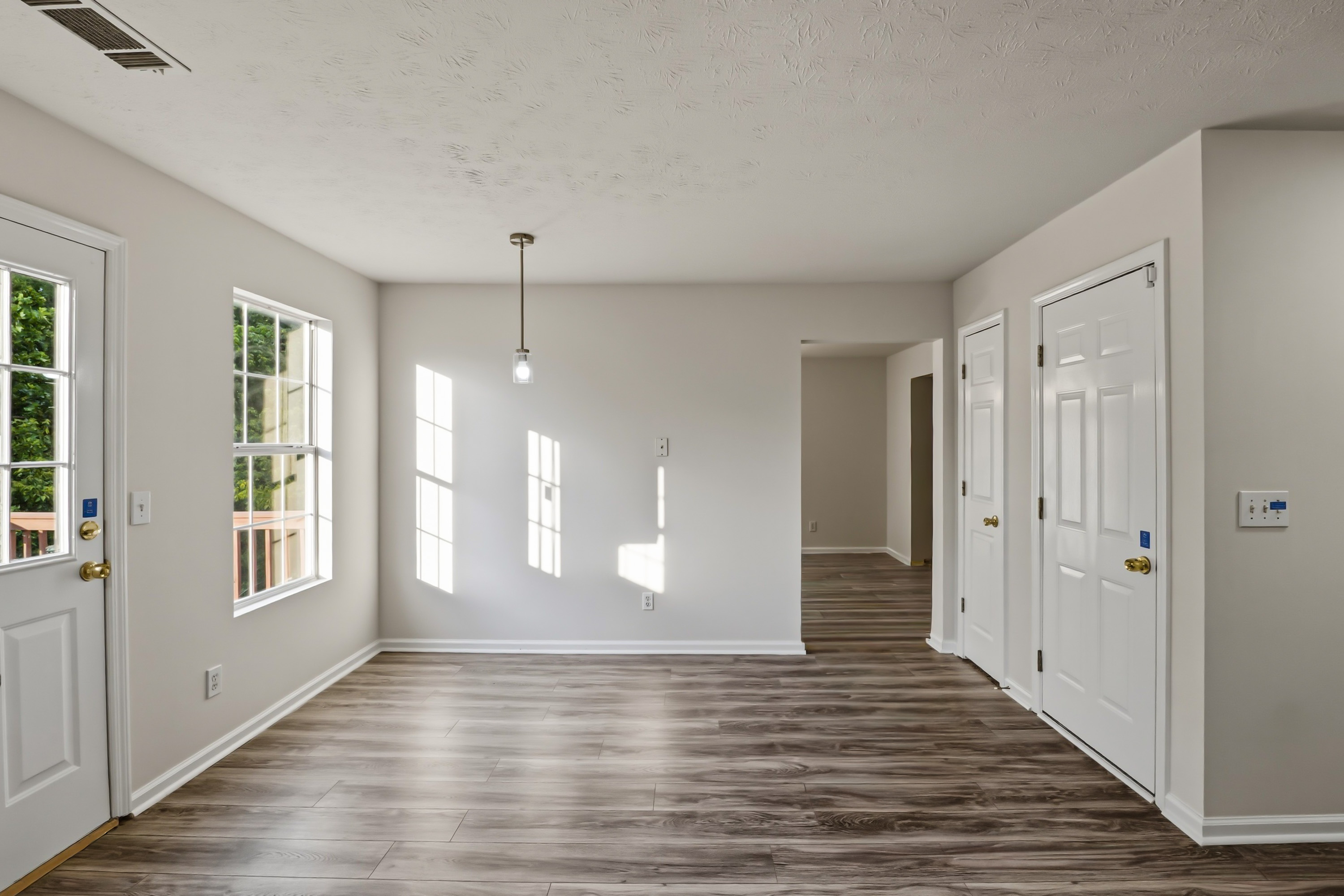 Photo 13 of 49 of 3825 Cedar Trace Ln, Ellenwood, GA