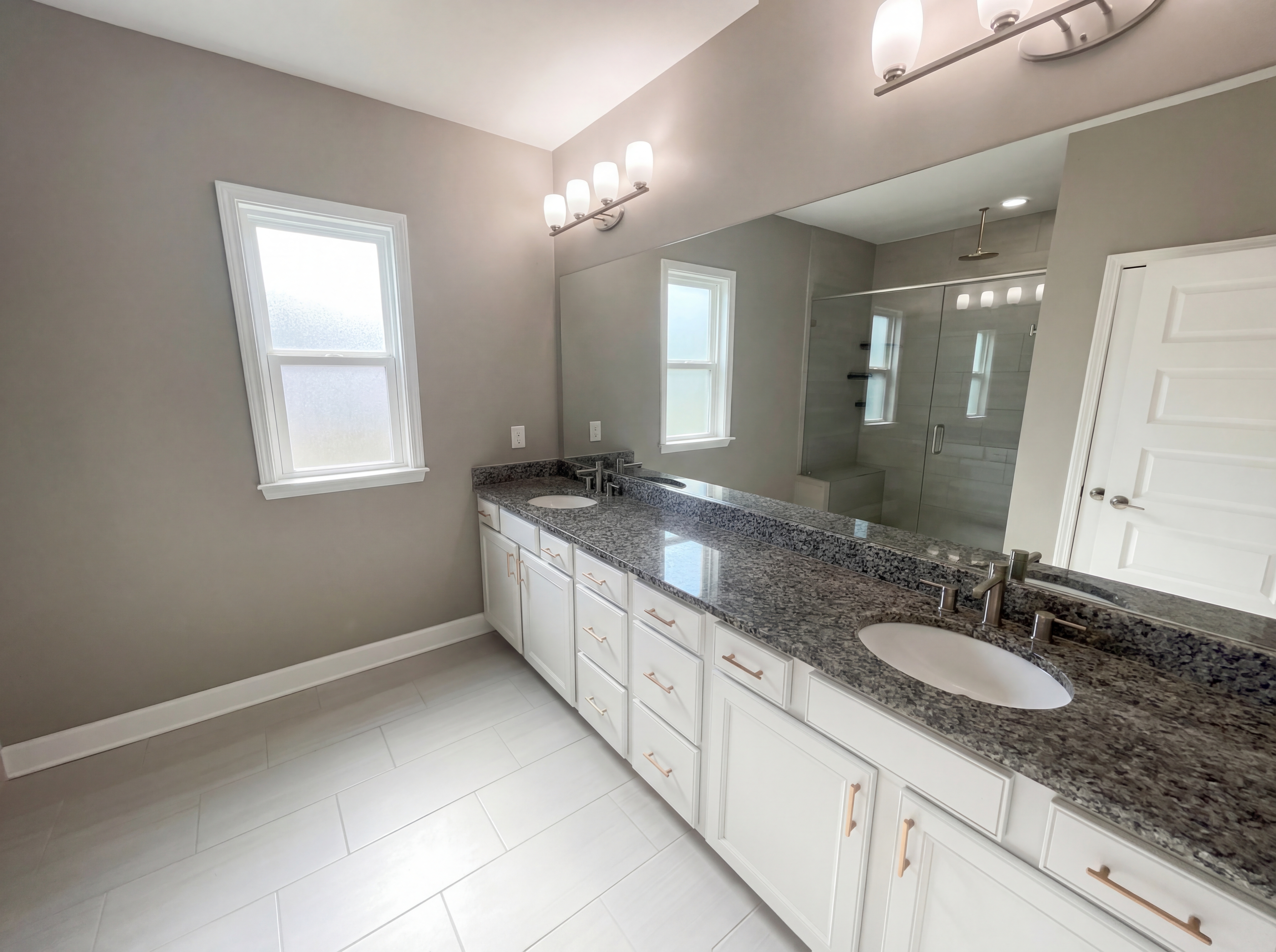 Photo 20 of 34 of 2154 Hinton Dr SE, Smyrna, GA