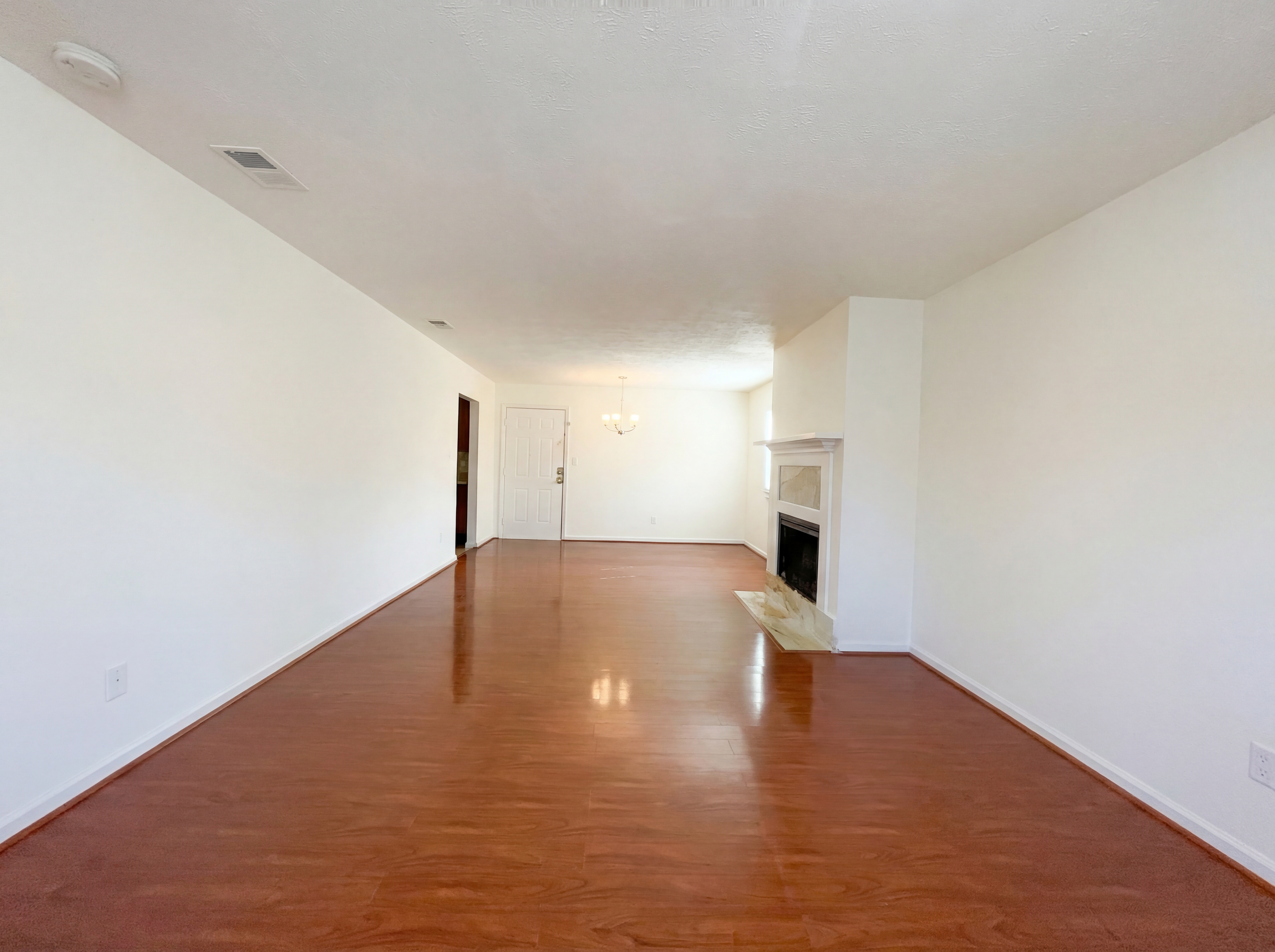 Photo 9 of 31 of 5328 Ridge Forest Dr, Stone Mountain, GA