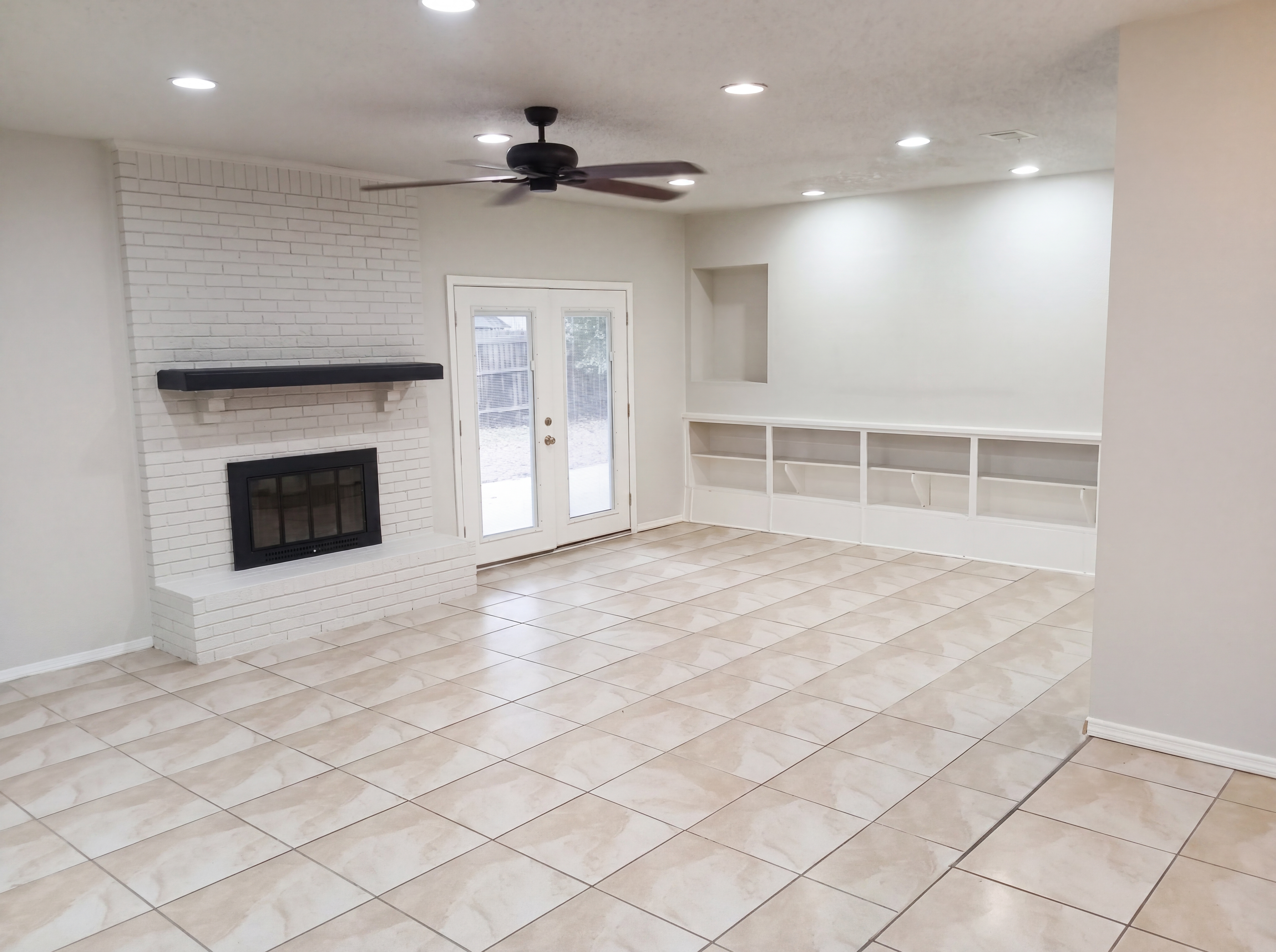 Photo 10 of 22 of 7746 Grundy St, Pensacola, FL