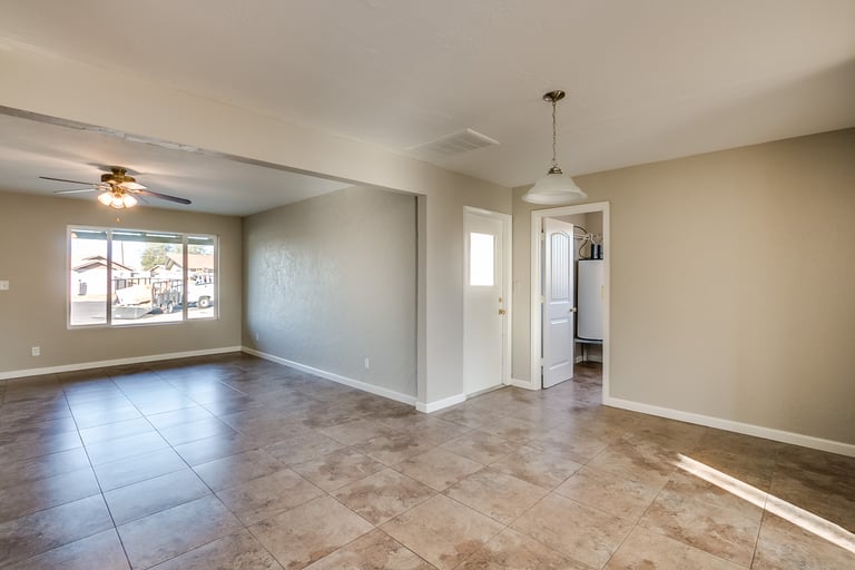 Photo 5 of 33 - 453 N Kirchoff, Mesa, AZ 85203