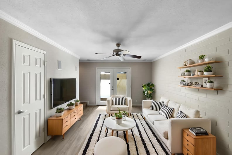 Property photo 2 of 4925 N 73rd St Apt 4