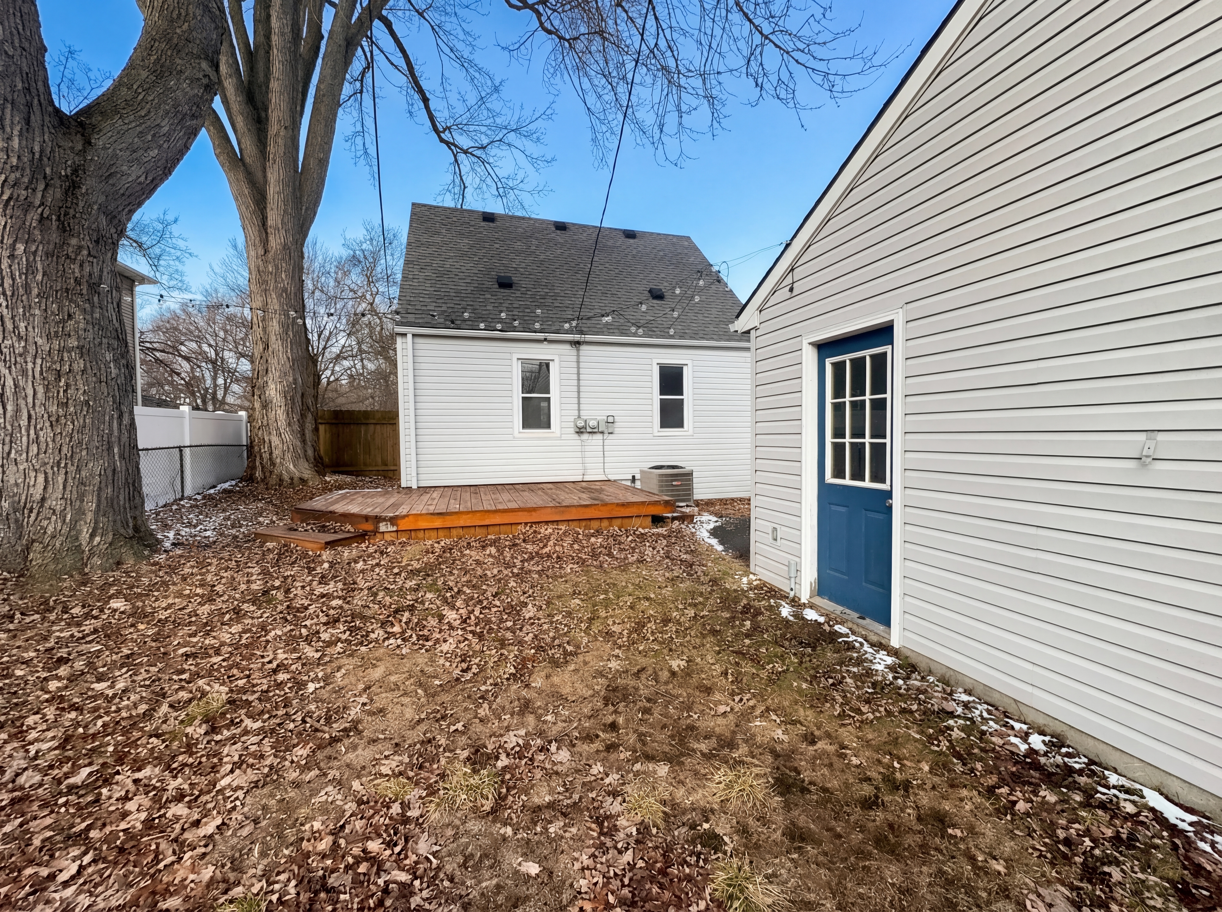 Photo 5 of 24 of 1824 E Hudson Ave, Royal Oak, MI