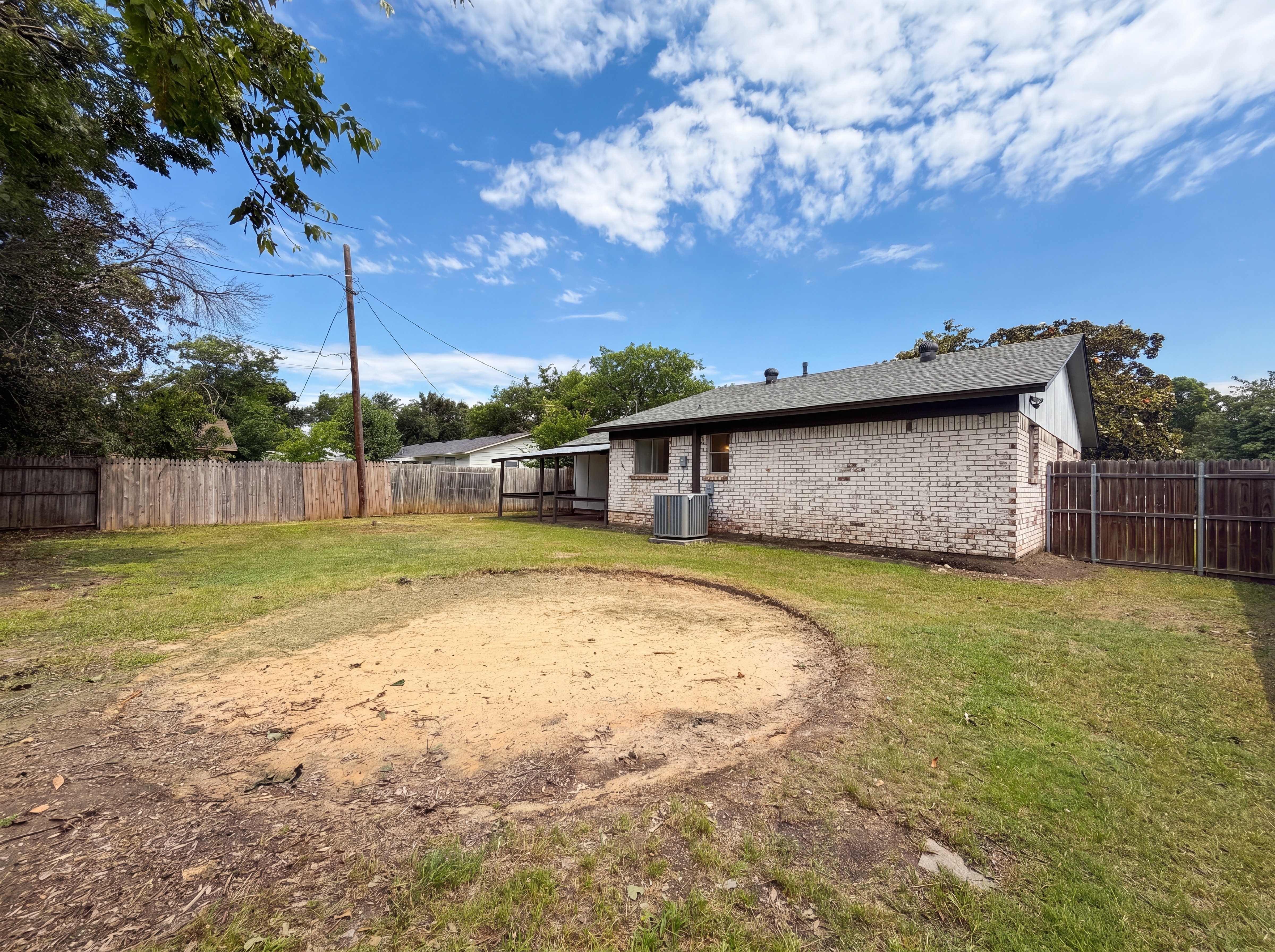Photo 22 of 25 of 5708 Hanson Dr, Watauga, TX