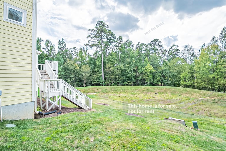 Photo 19 of 20 - 30 Grandwood Cir, Durham, NC 27712