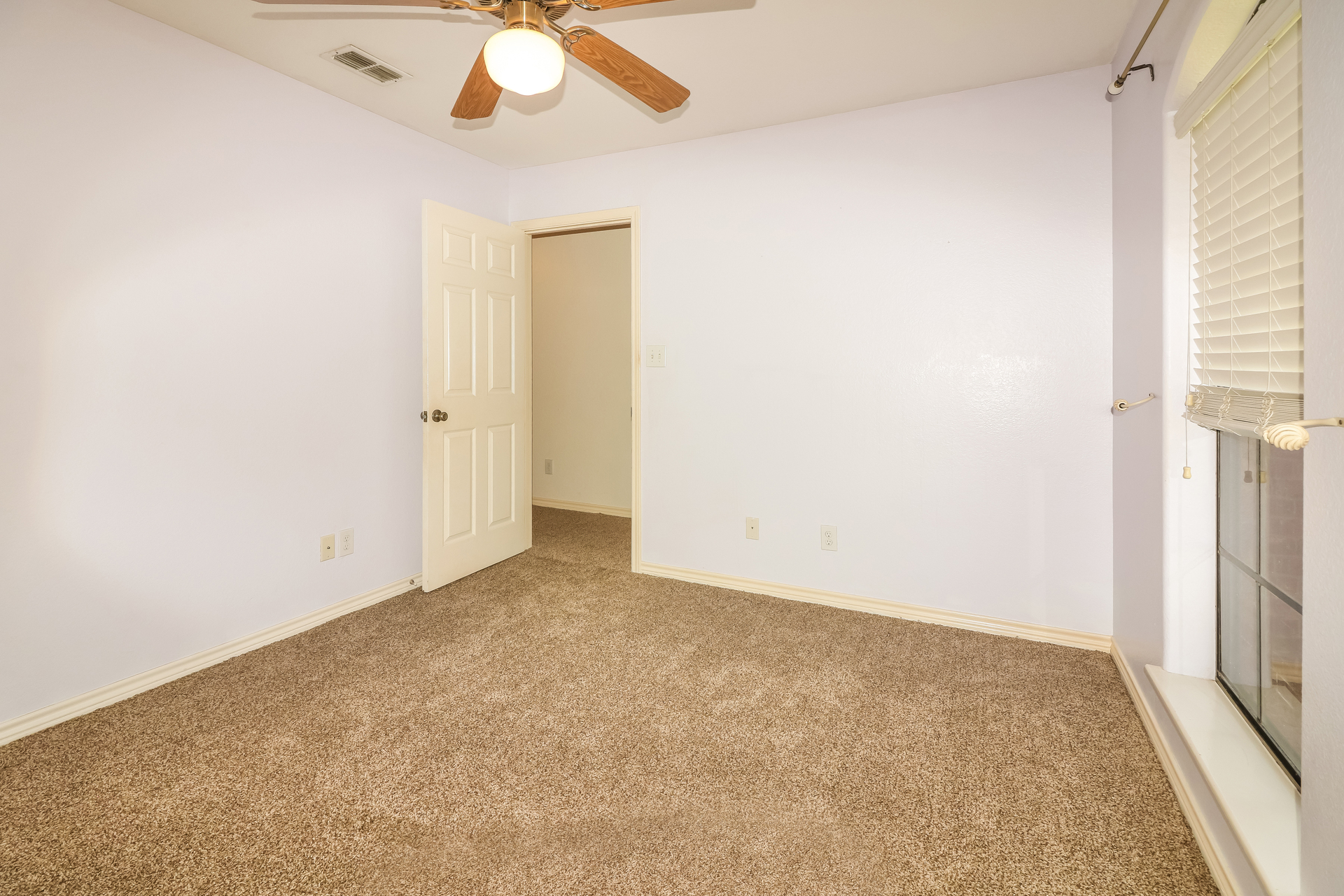 Photo 36 of 45 of 14925 Beal Dr, Corpus Christi, TX