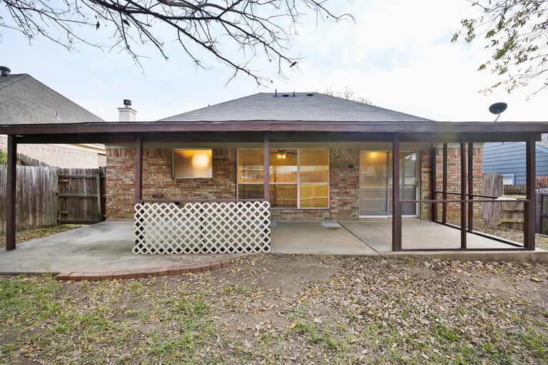 Photo 24 of 26 - 4641 Feathercrest Dr, Fort Worth, TX 76137