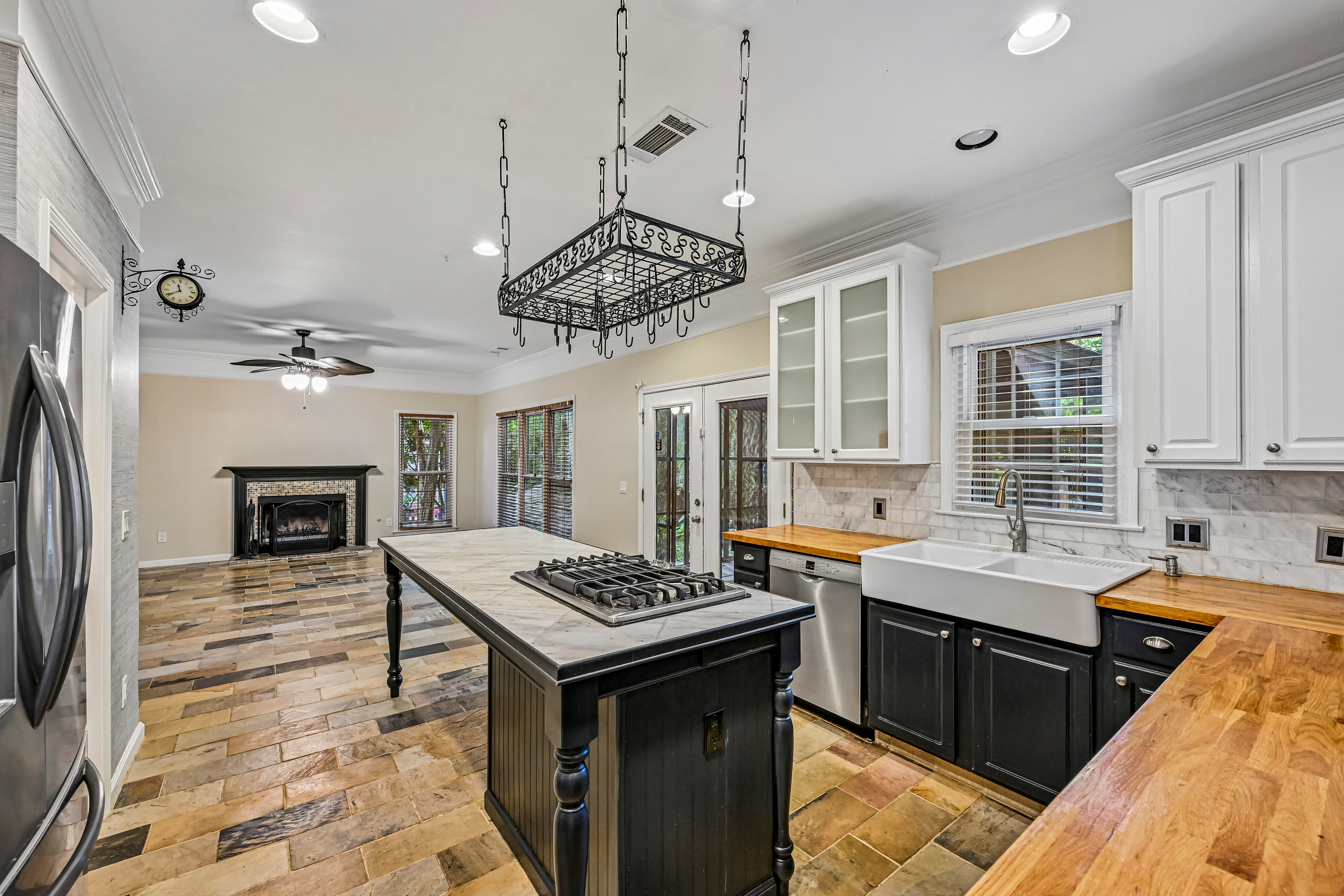 Photo 7 of 43 of 8590 River Walk Lndg, Johns Creek, GA