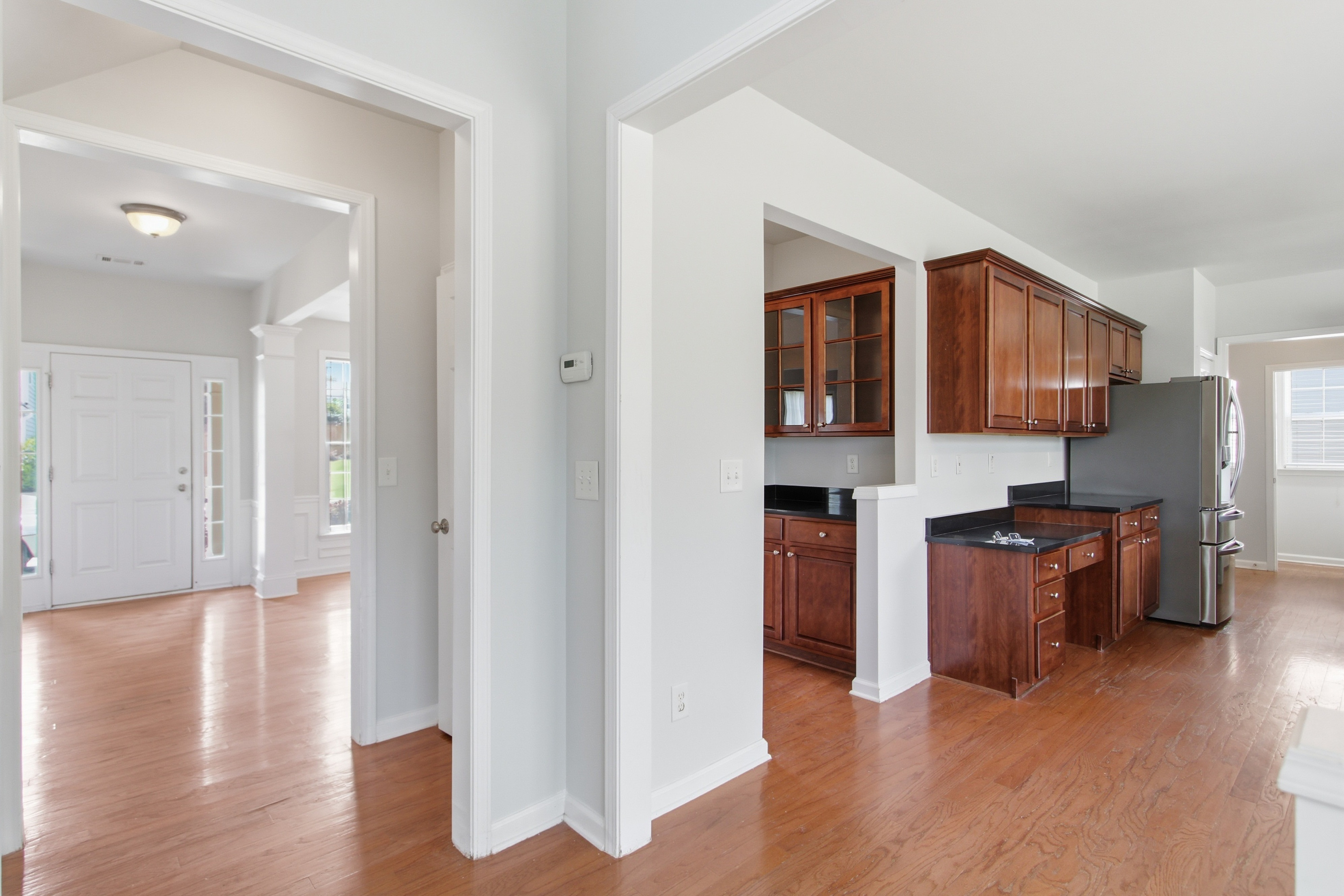 Photo 8 of 38 of 703 Aroura Dr, Woodstock, GA