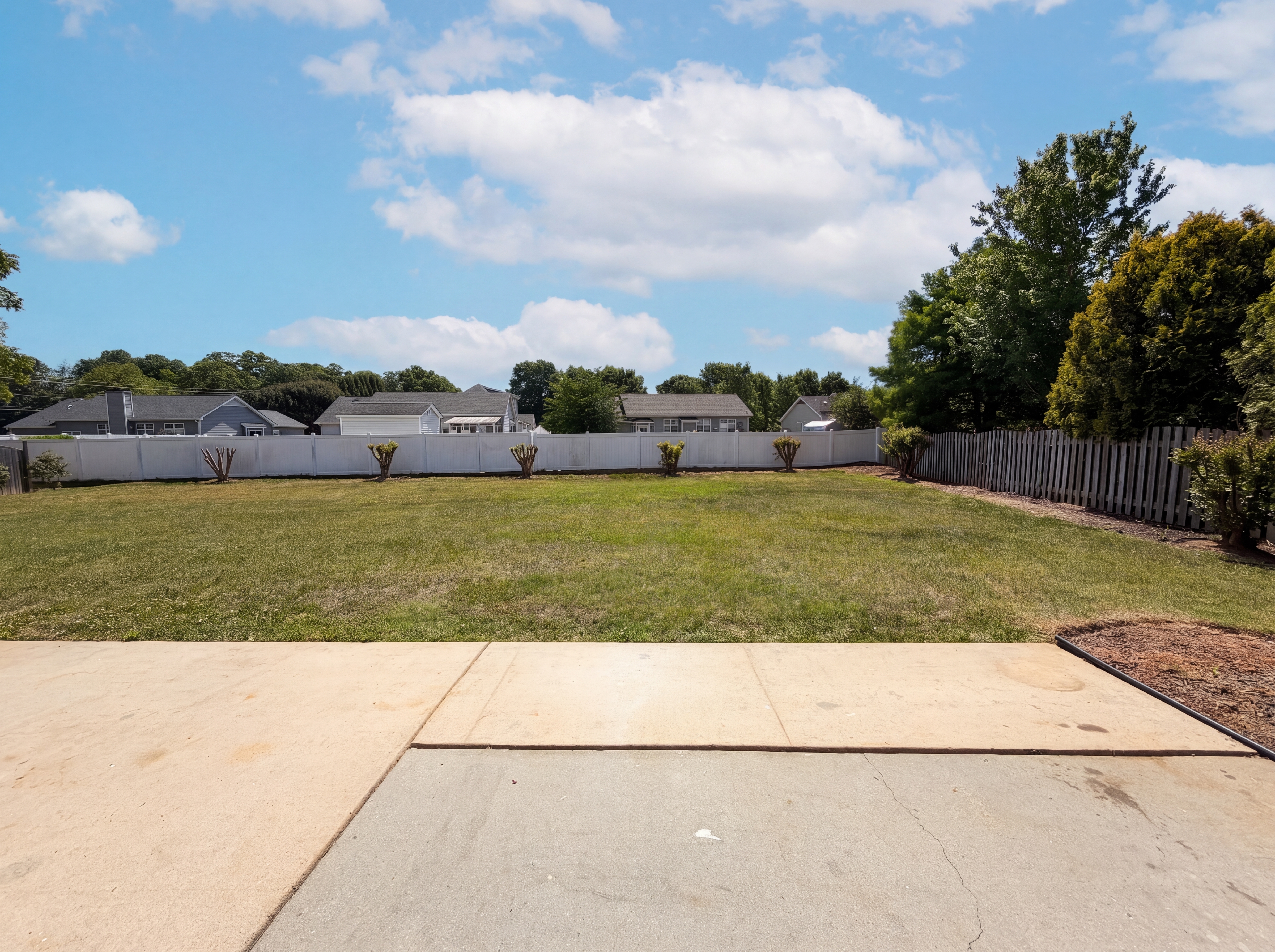 Photo 15 of 17 of 135 Brookgreen Ct, Kernersville, NC