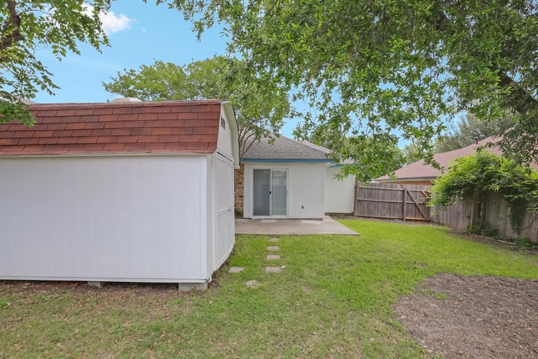 Photo 24 of 25 - 6204 Avanti Dr, Arlington, TX 76001