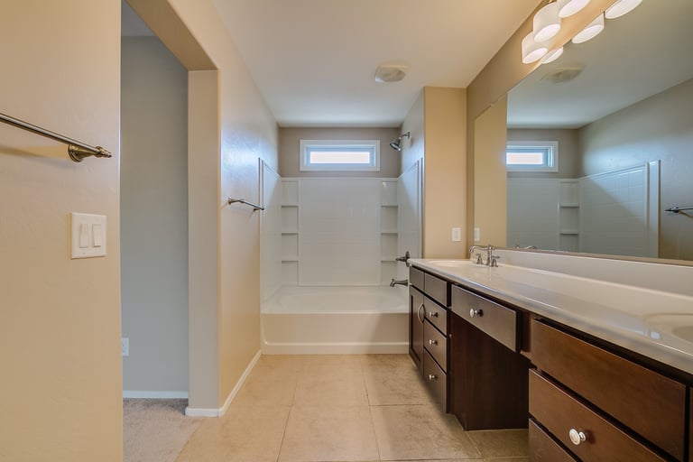 Photo 22 of 34 - 2230 E Wayland Dr, Phoenix, AZ 85040