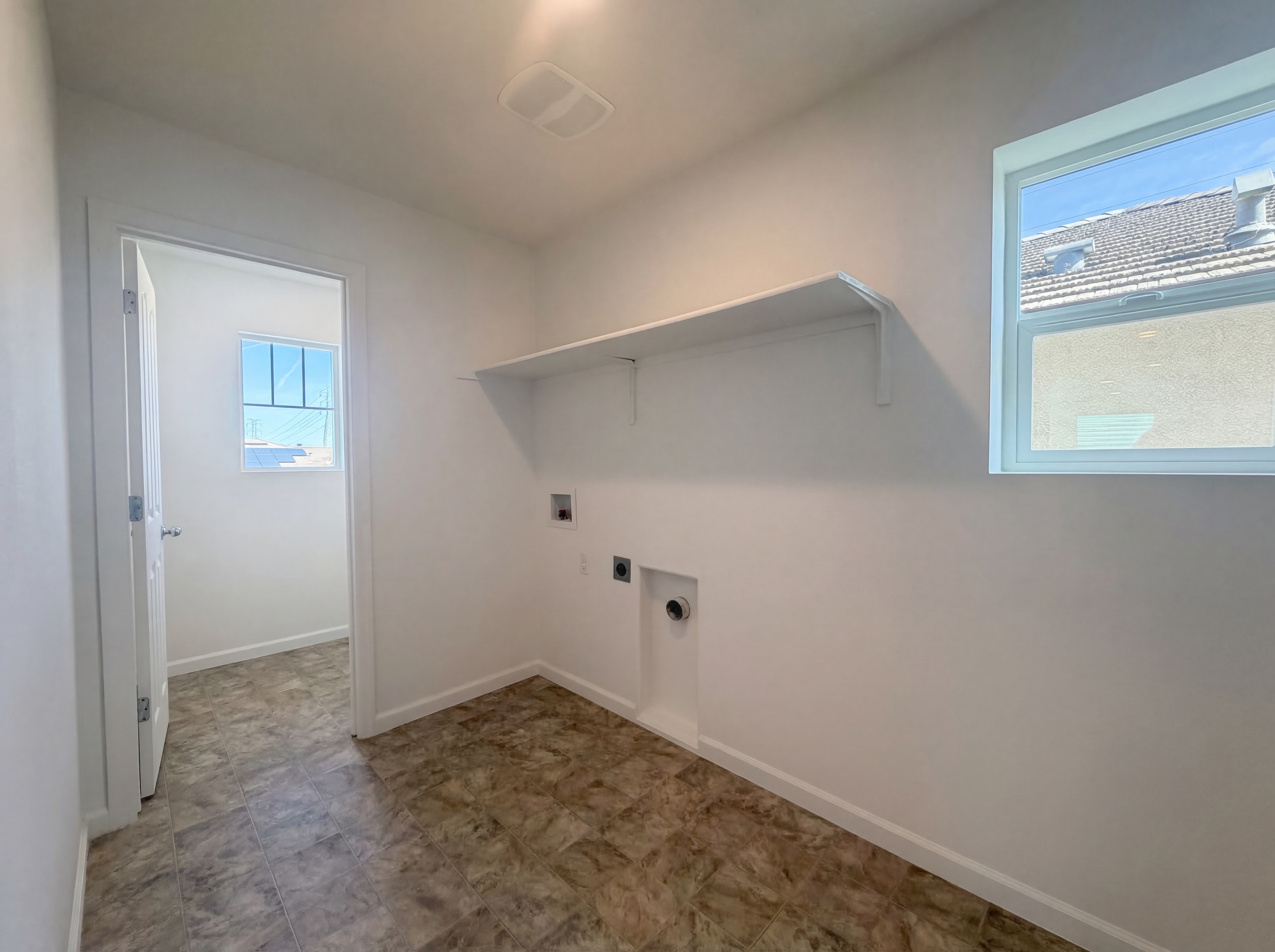 Photo 42 of 46 of 1176 Willow Hill Ave, Sacramento, CA