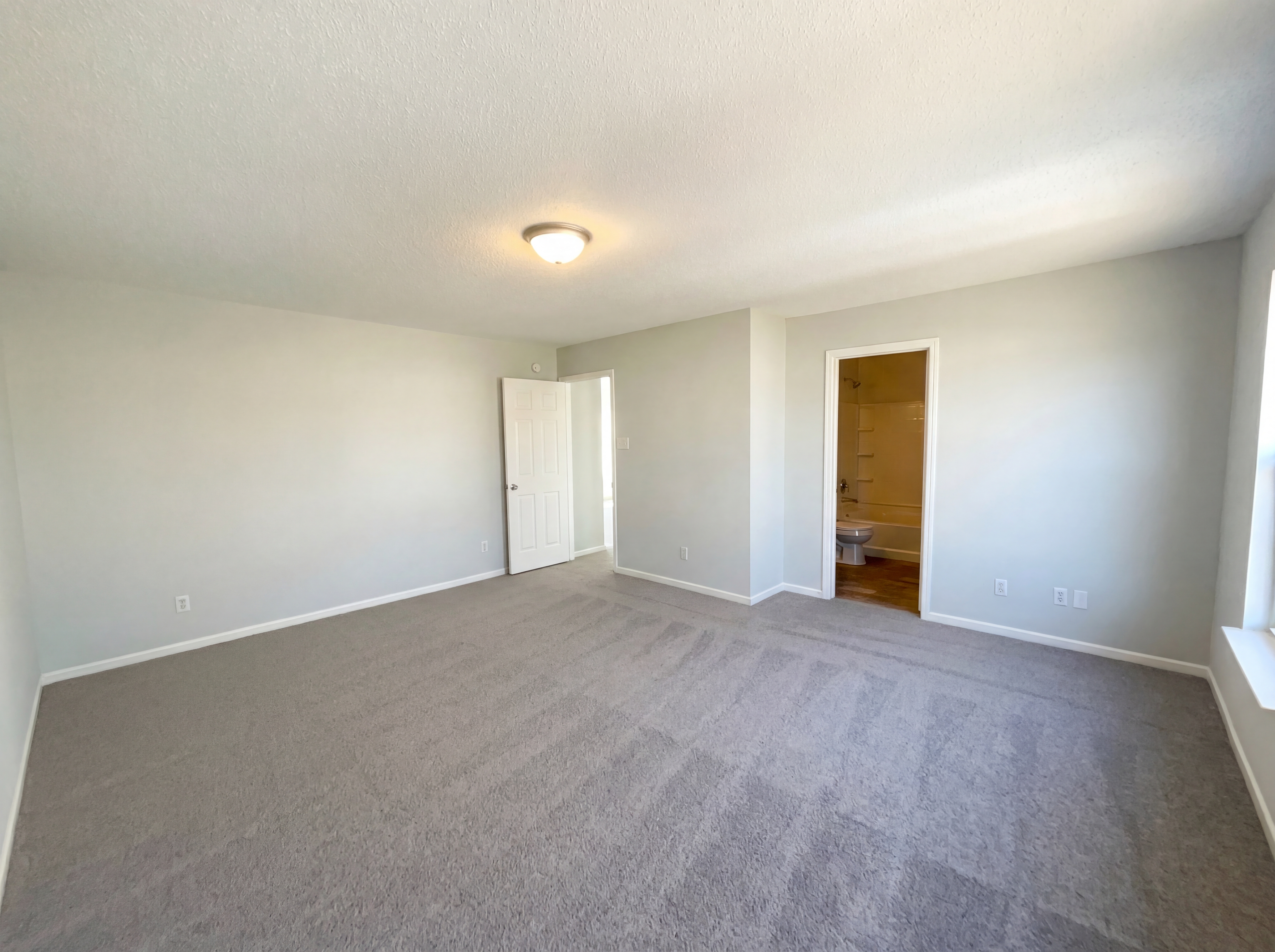 Photo 4 of 20 of 8843 Cardinal Flower Ln, Indianapolis, IN