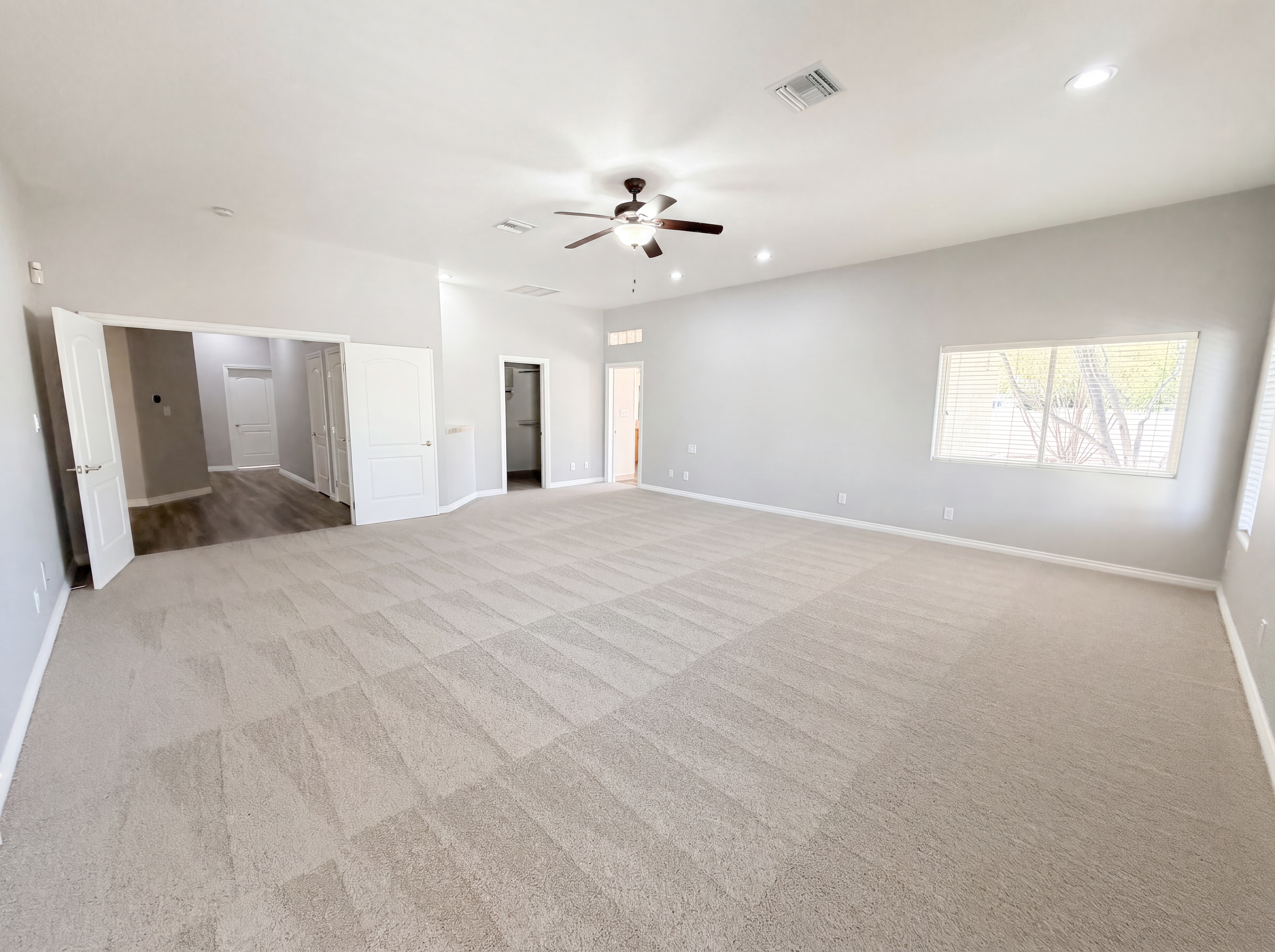 Photo 17 of 69 of 4870 Conough Ln, Las Vegas, NV