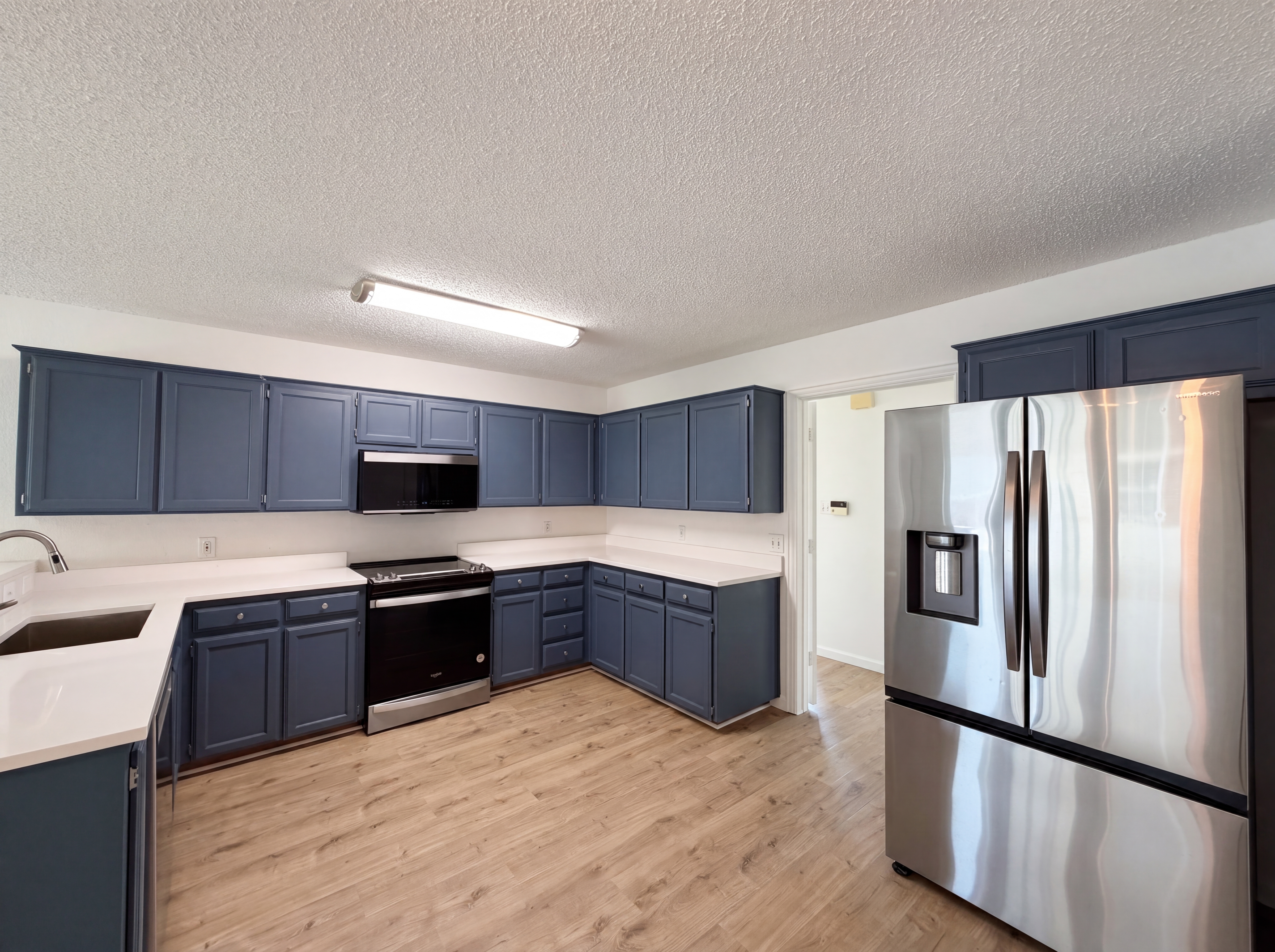 Photo 13 of 22 of 4700 Maryannes Meadow Dr, Fort Worth, TX