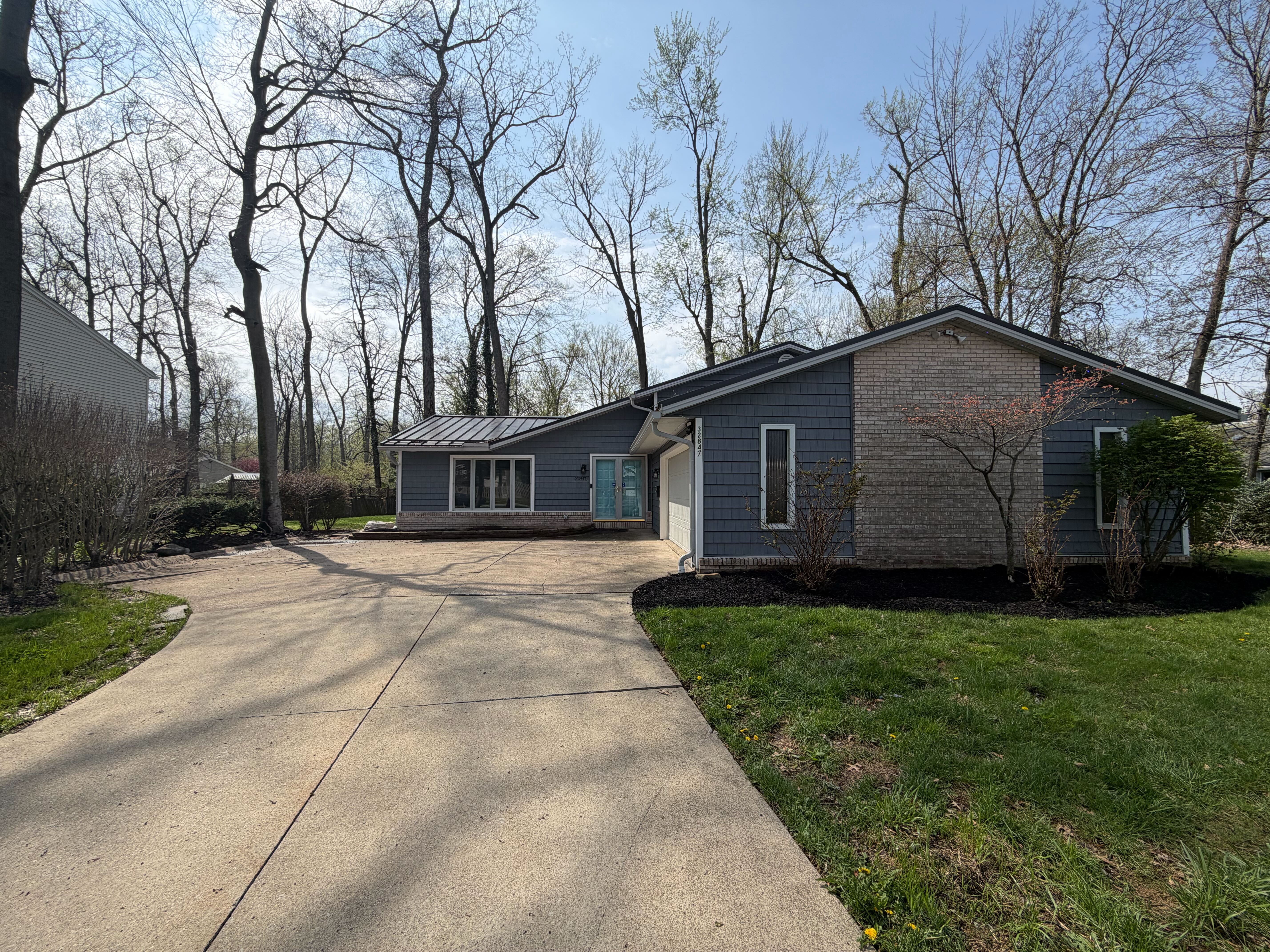Photo 19 of 22 of 32847 Redwood Blvd, Avon Lake, OH