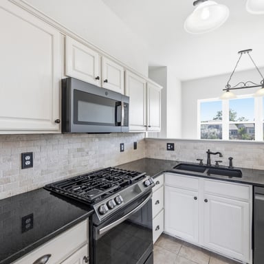 Property photo 2 of 6650 Riata Ct