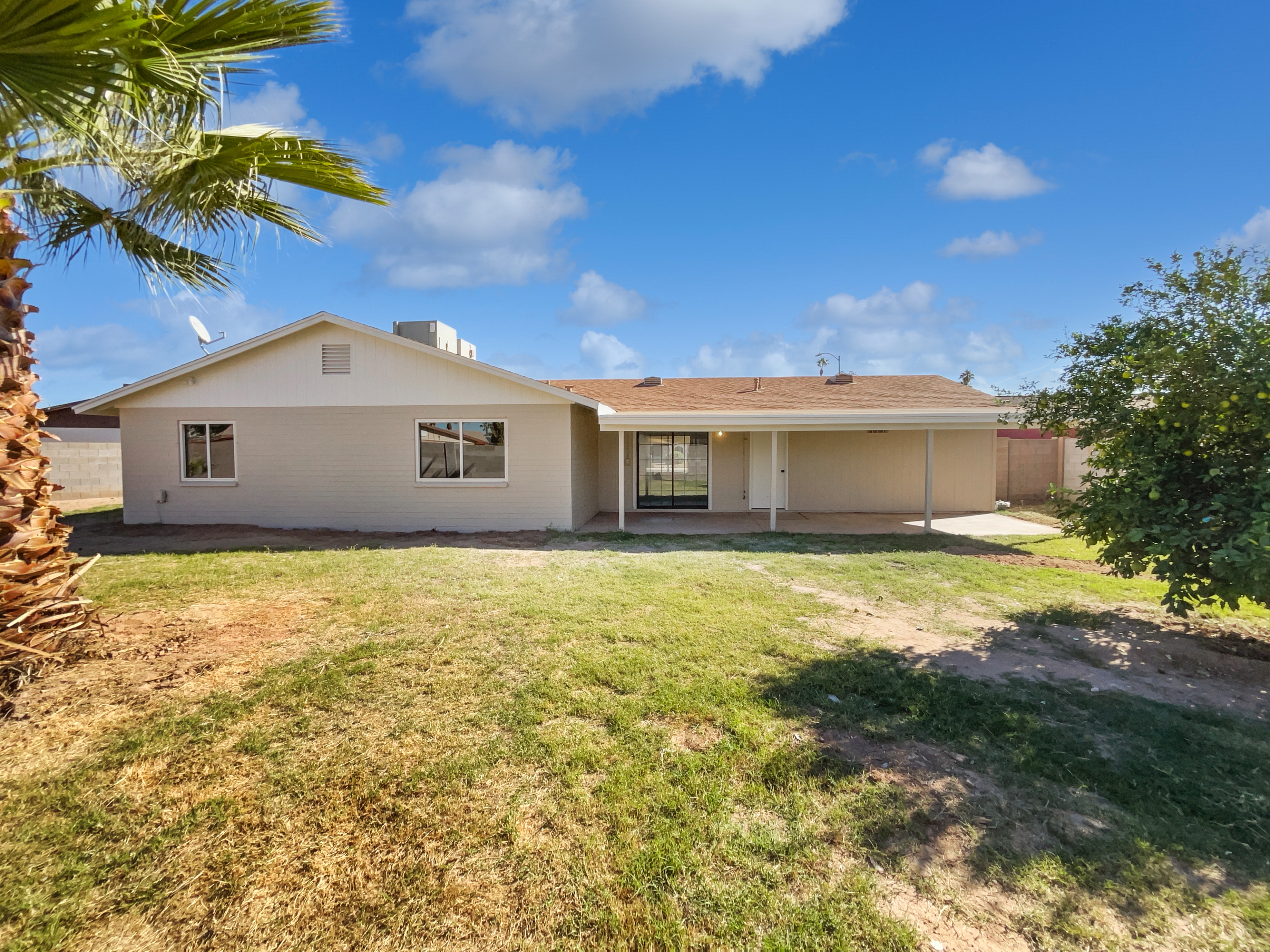 Photo 6 of 26 of 12230 N 47th Ln, Glendale, AZ