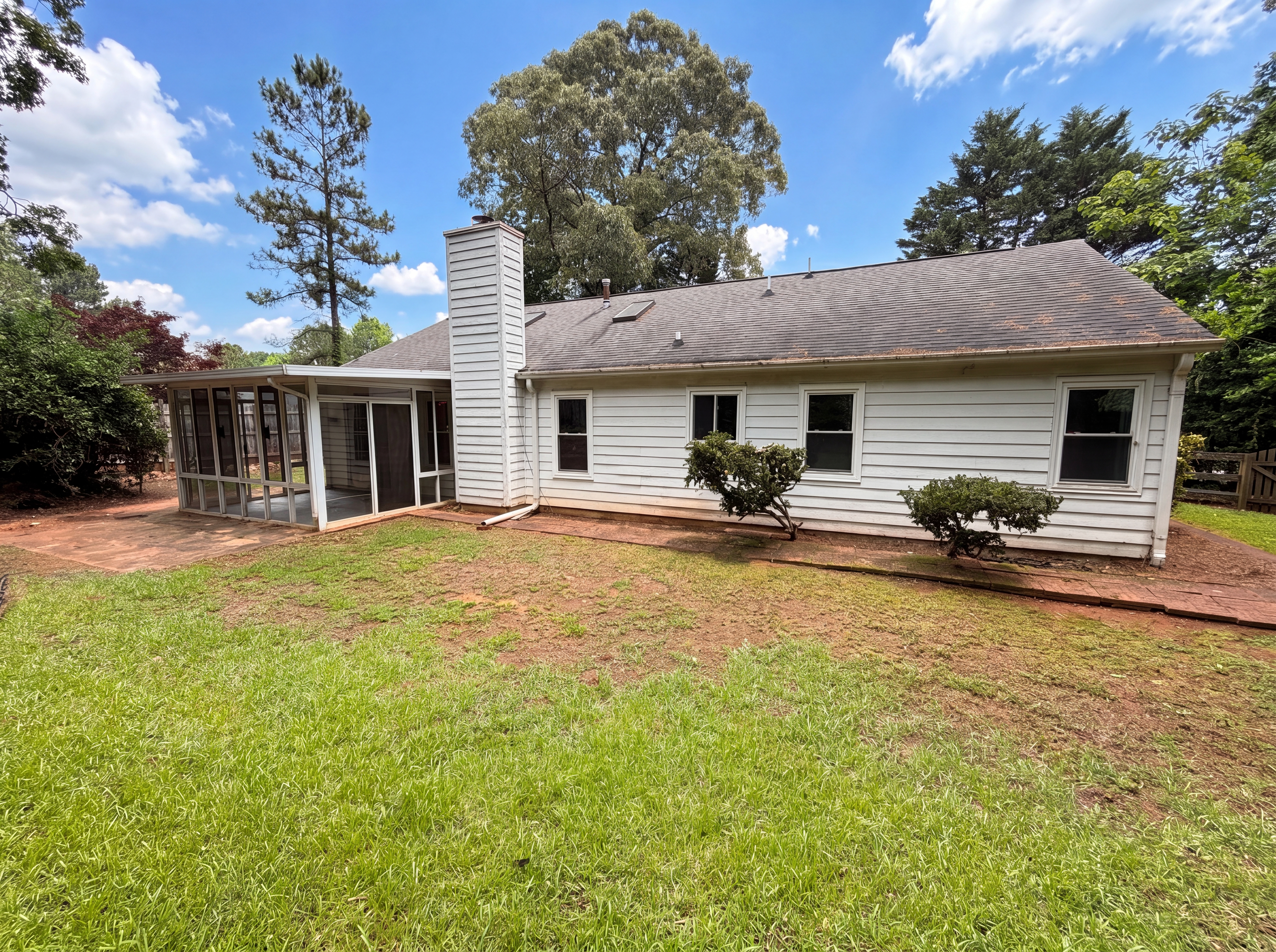 Photo 5 of 20 of 158 Colemans Bluff Dr, Woodstock, GA