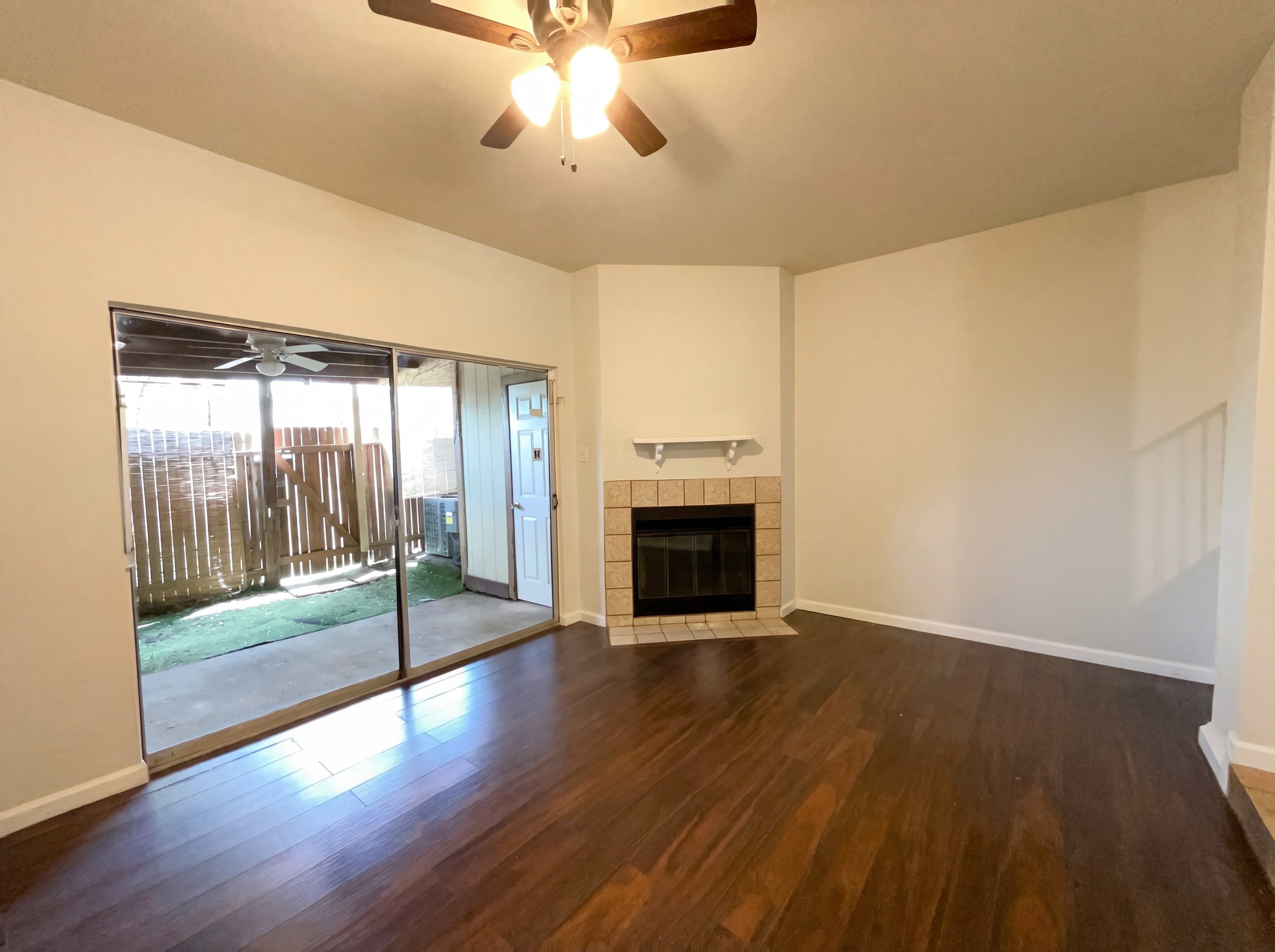Photo 3 of 21 of 7880 Micron Dr, San Antonio, TX