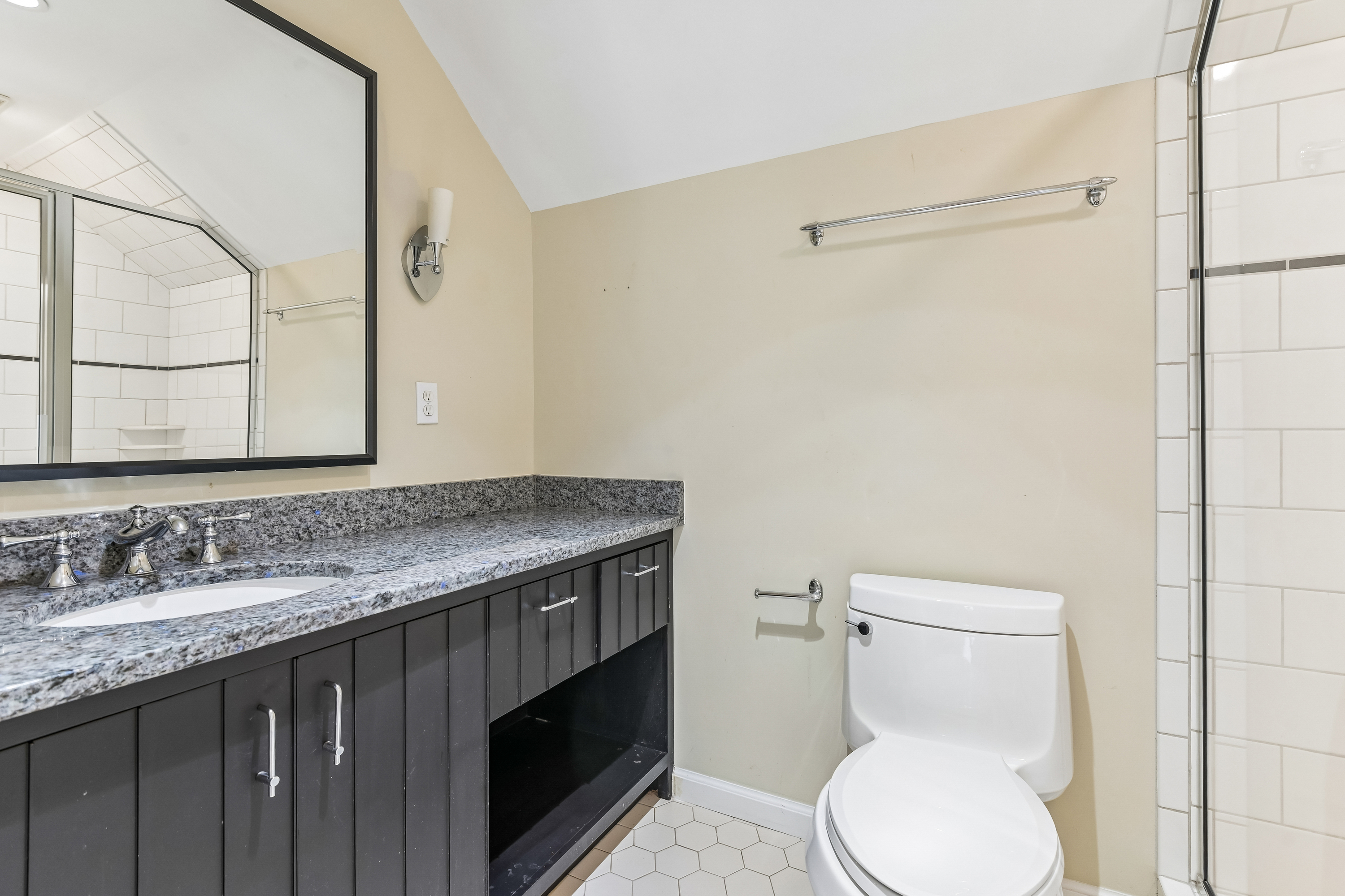 Photo 60 of 87 of 3135 Spalding Dr, Atlanta, GA