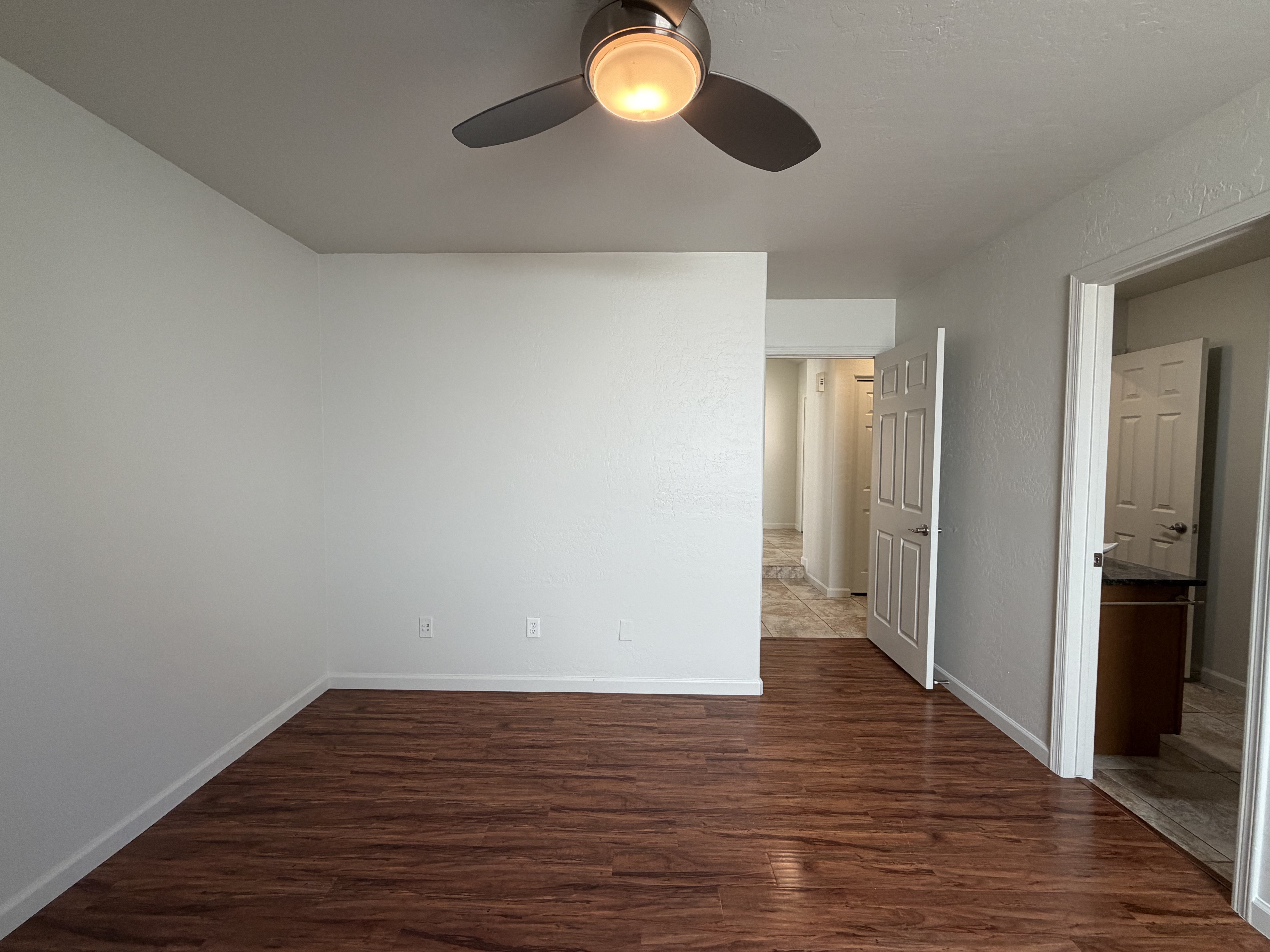 Photo 12 of 34 of 3906 E Amberwood Dr, Phoenix, AZ