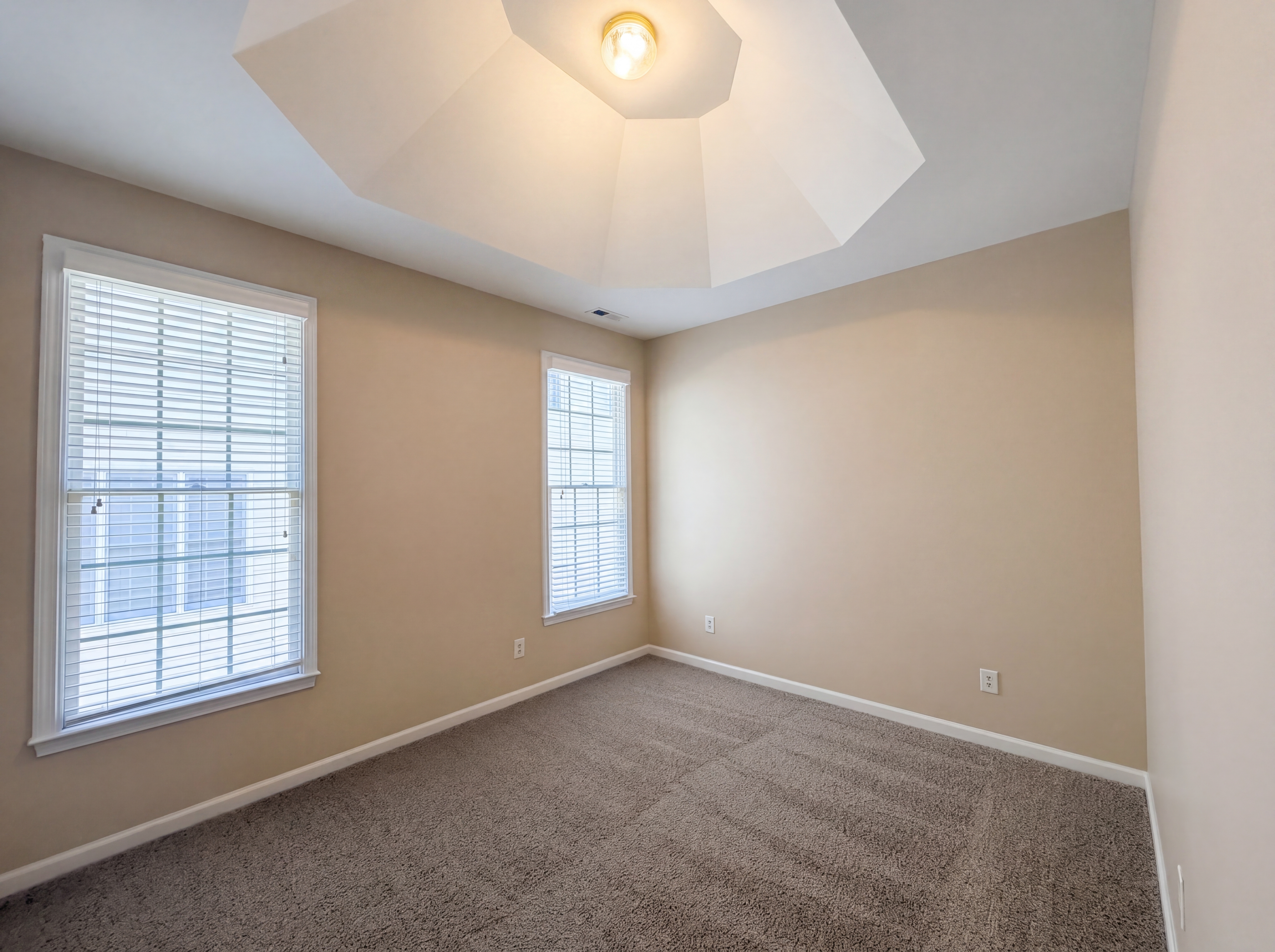 Photo 14 of 18 of 4732 Alderbrook Ln, Durham, NC