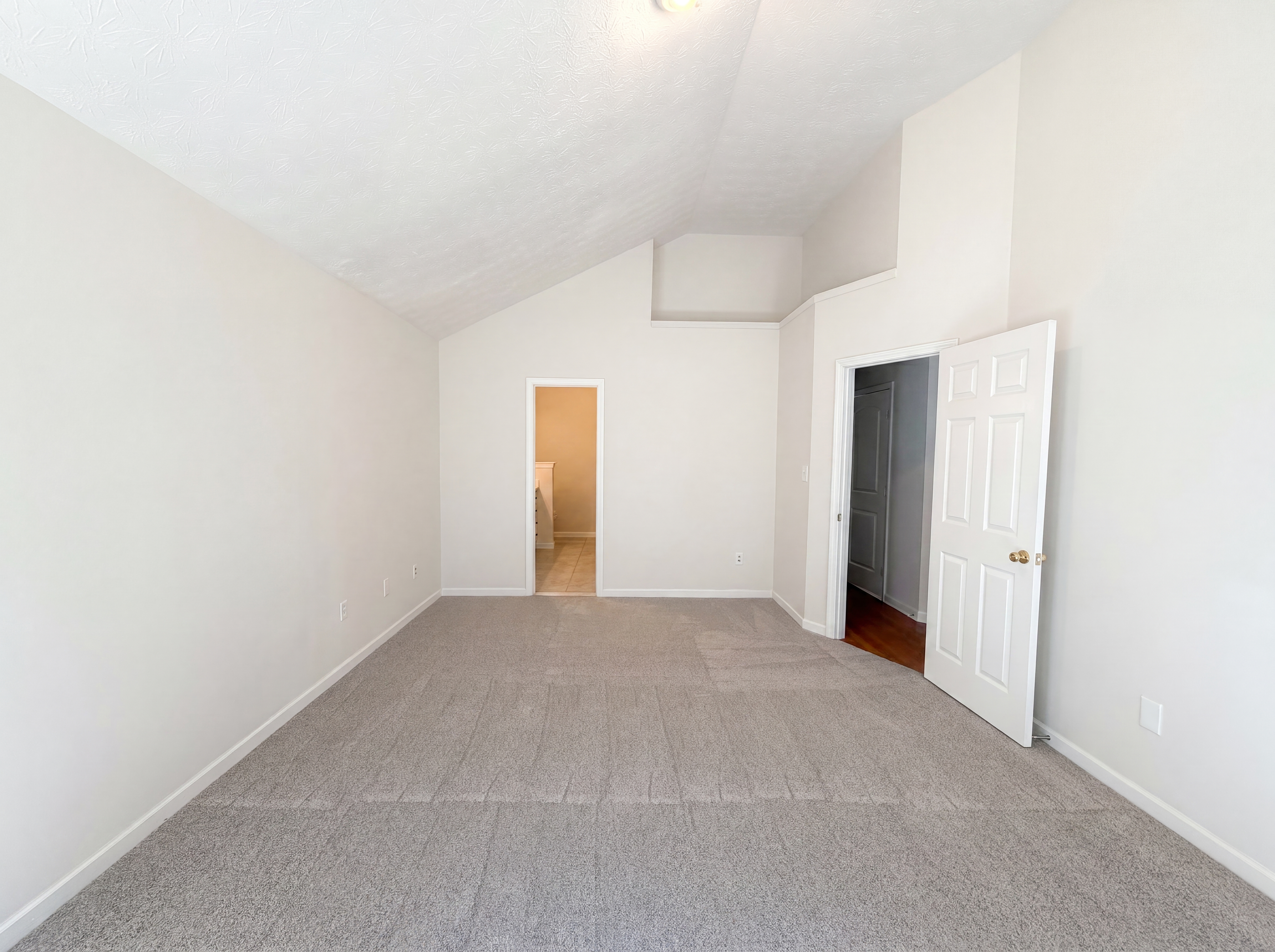 Photo 11 of 25 of 6774 Fairfax Ct, Lithonia, GA