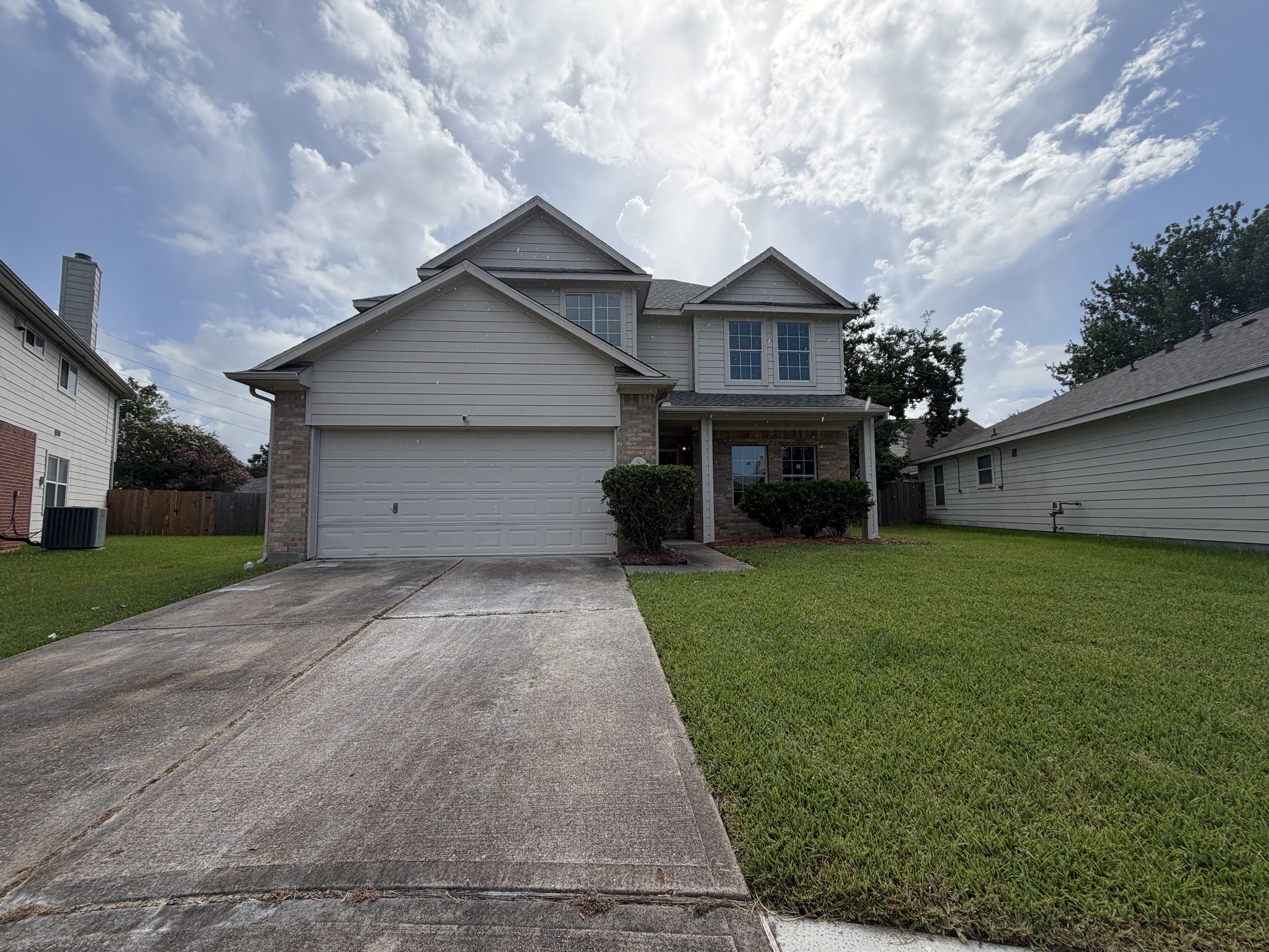 Photo 19 of 23 of 3911 Teal Vista Ct, Fresno, TX