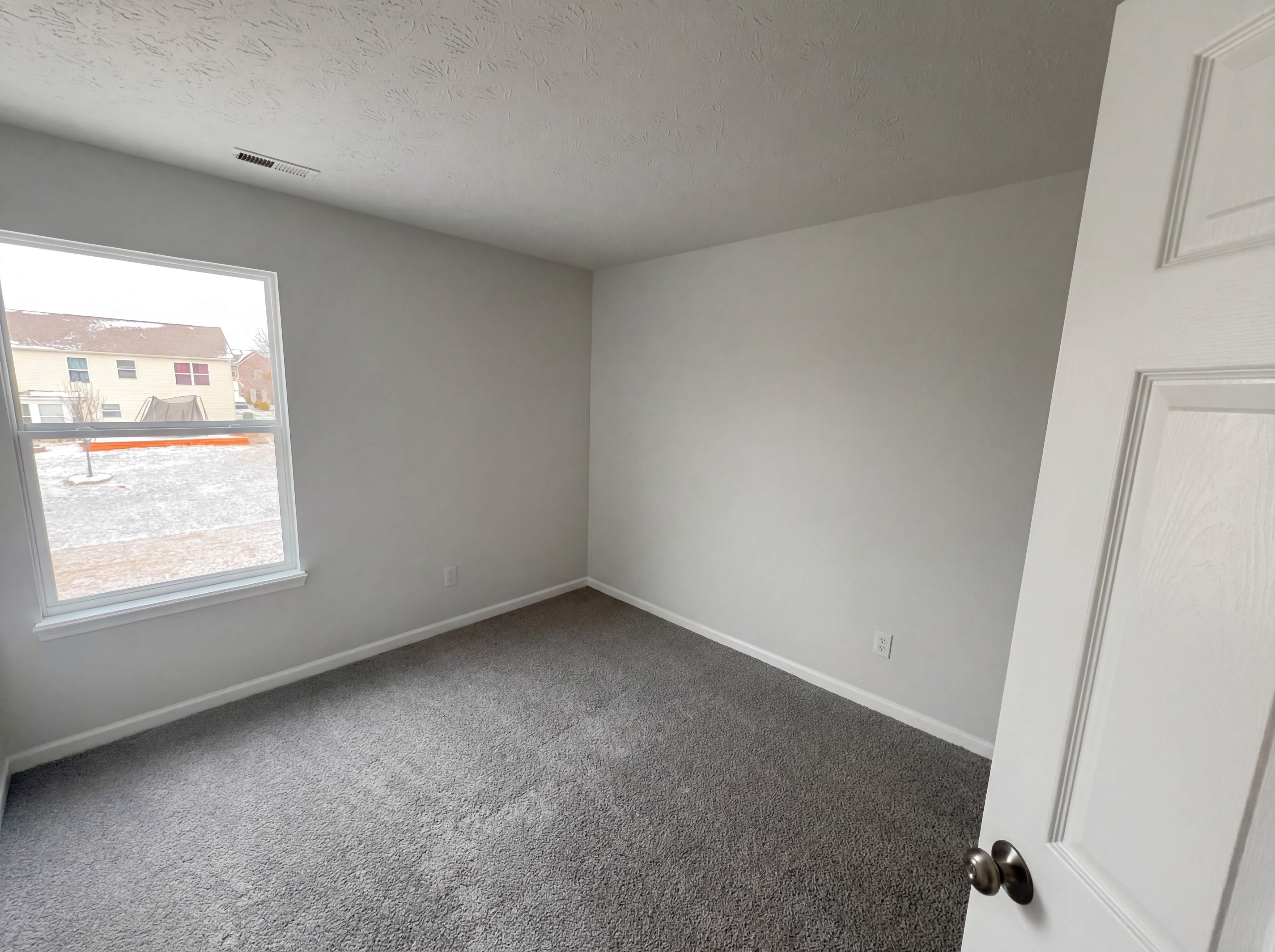 Photo 22 of 30 of 6454 Kentstone Dr, Indianapolis, IN
