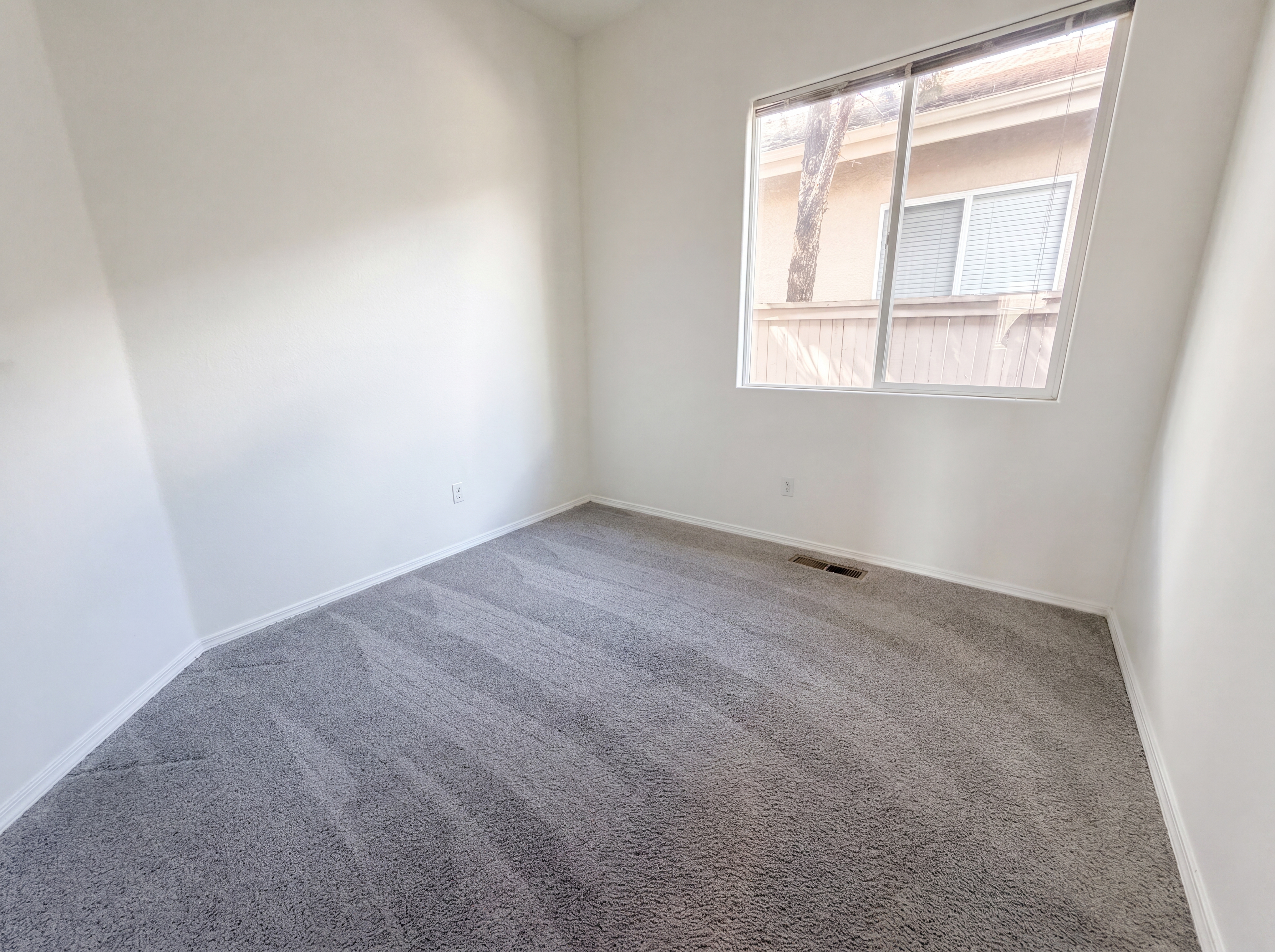 Photo 15 of 22 of 9889 Northrup Dr, Reno, NV