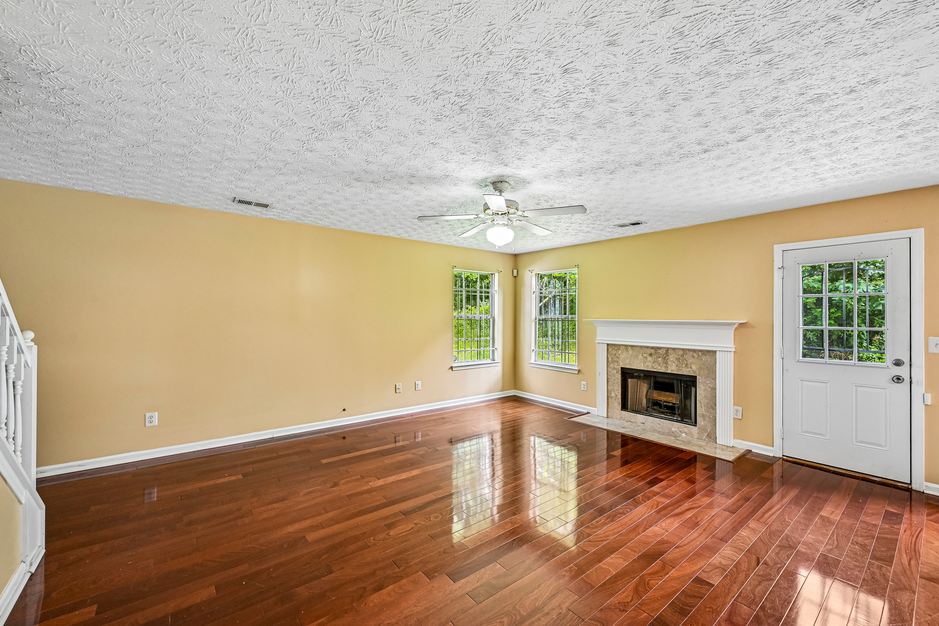 Photo 3 of 44 of 2083 Dylan Ct, Ellenwood, GA