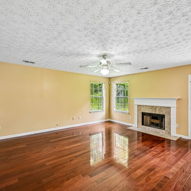 Property photo 3 of 2083 Dylan Ct
