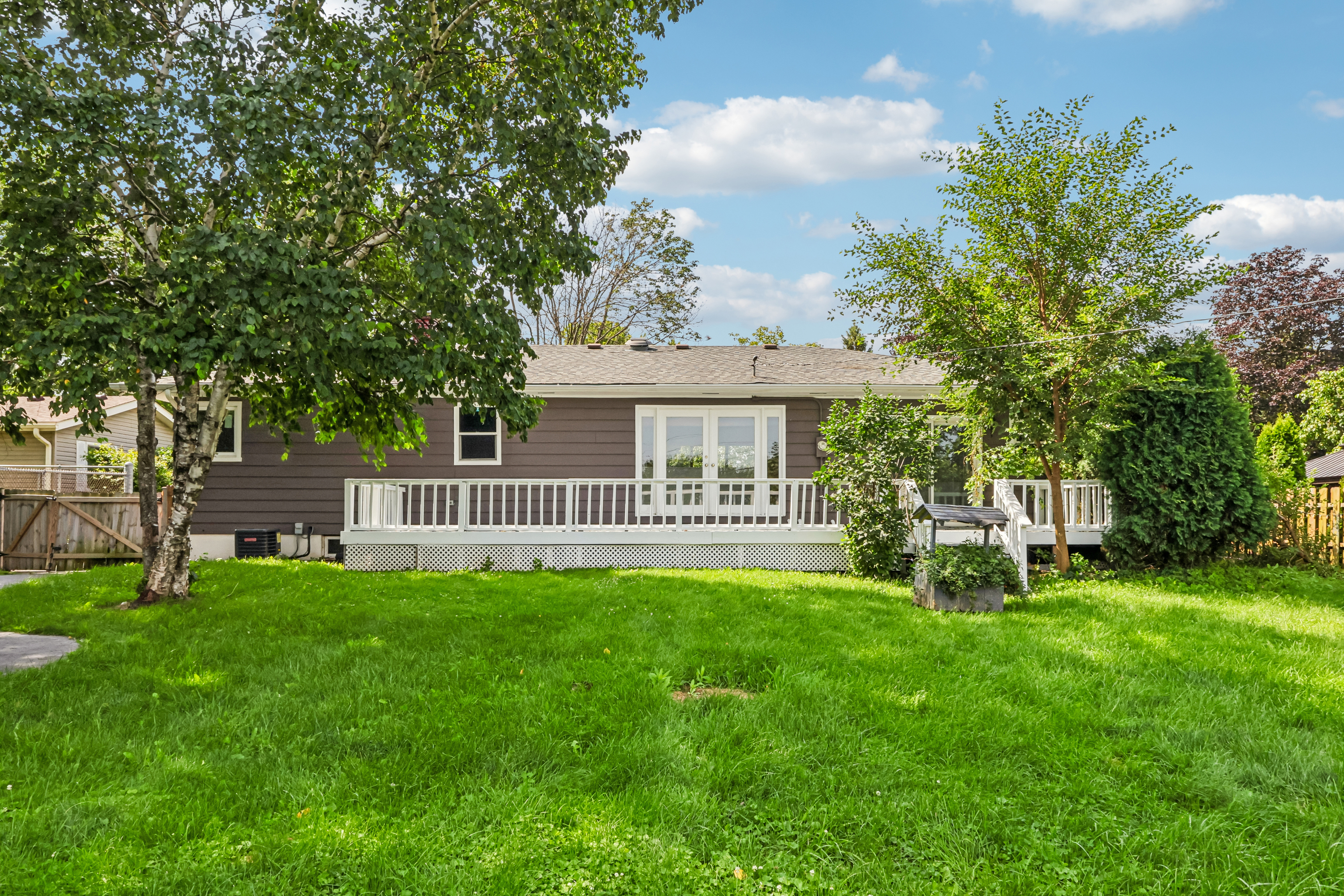 Photo 7 of 38 of 520 Woodlyn Dr, Aurora, IL