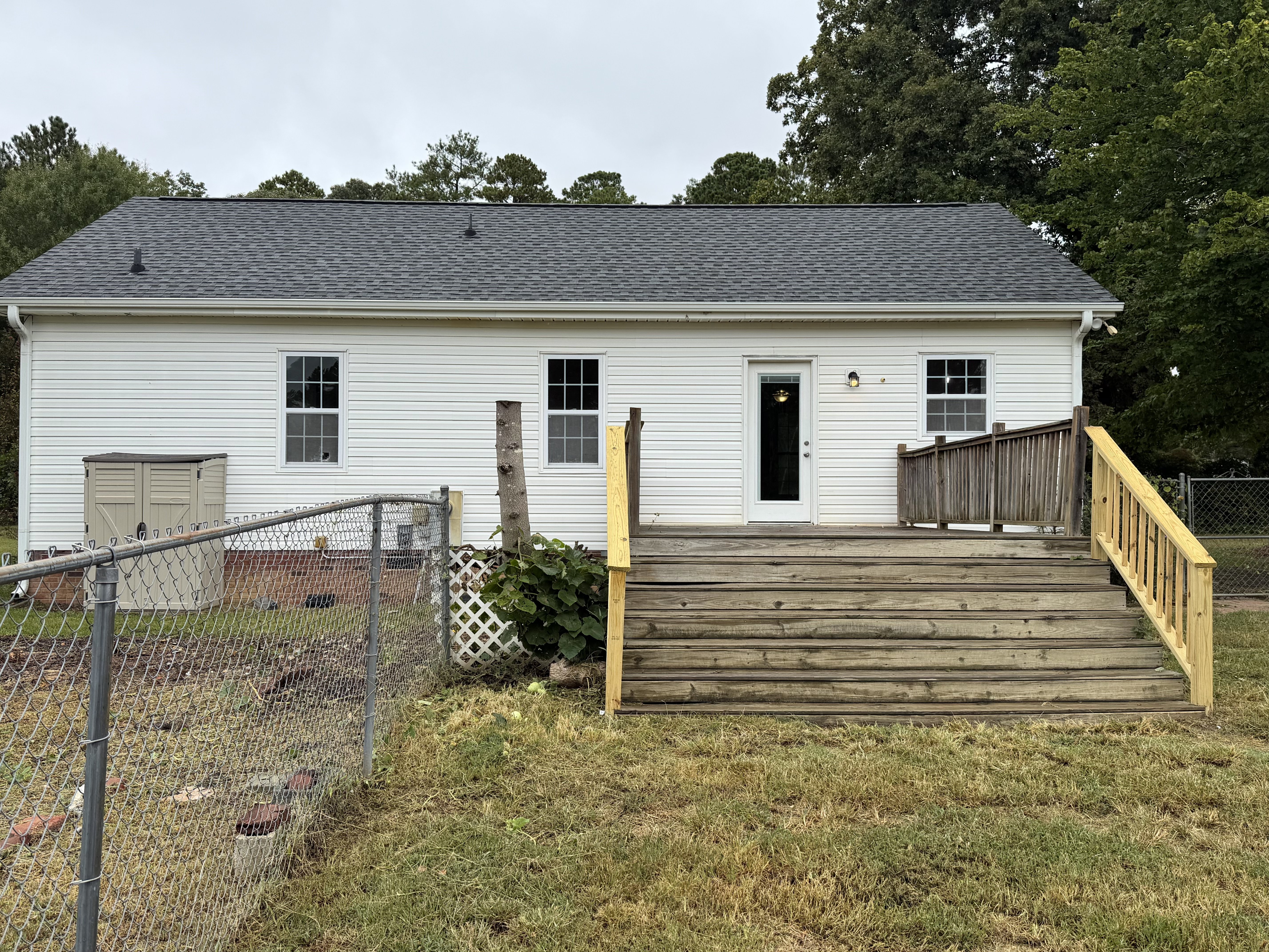 Photo 5 of 20 of 7848 James Austin Rd, Willow Spring, NC